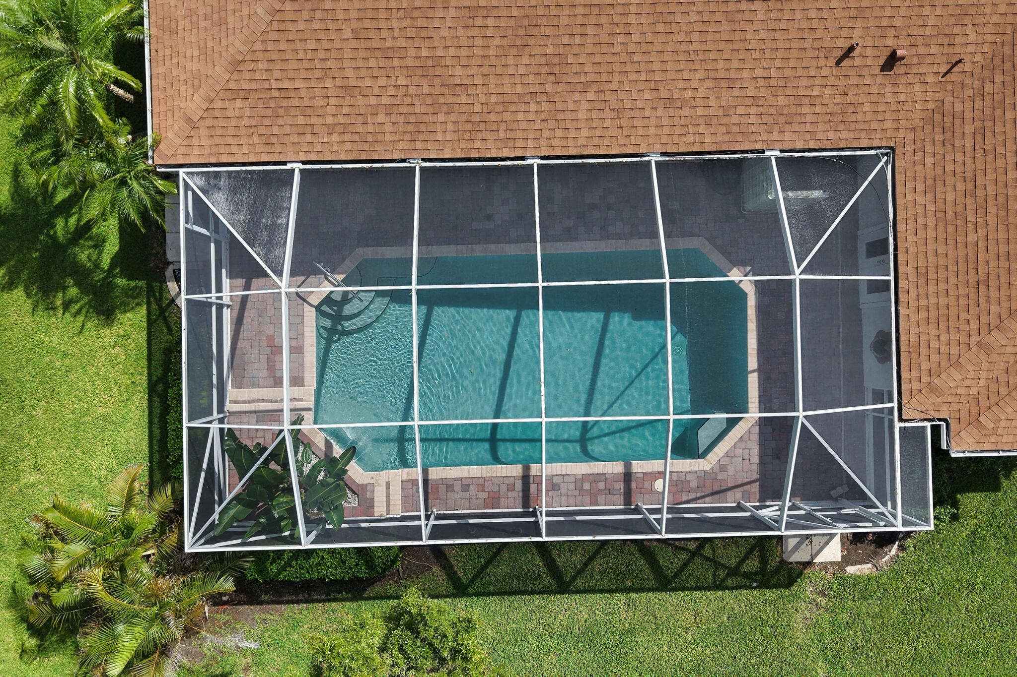 240 53rd Circle Property Photo 3
