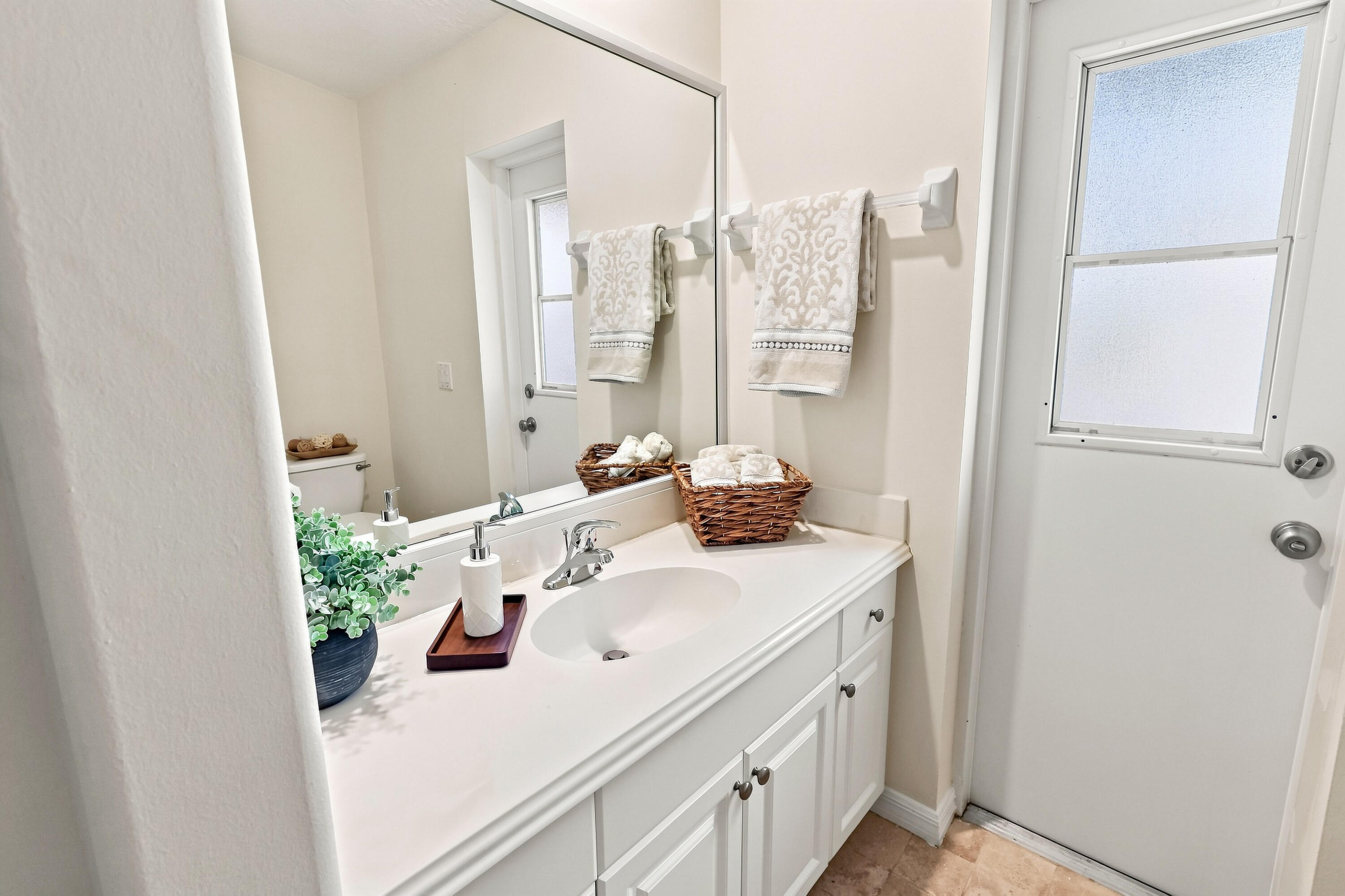 240 53rd Circle Property Photo 33