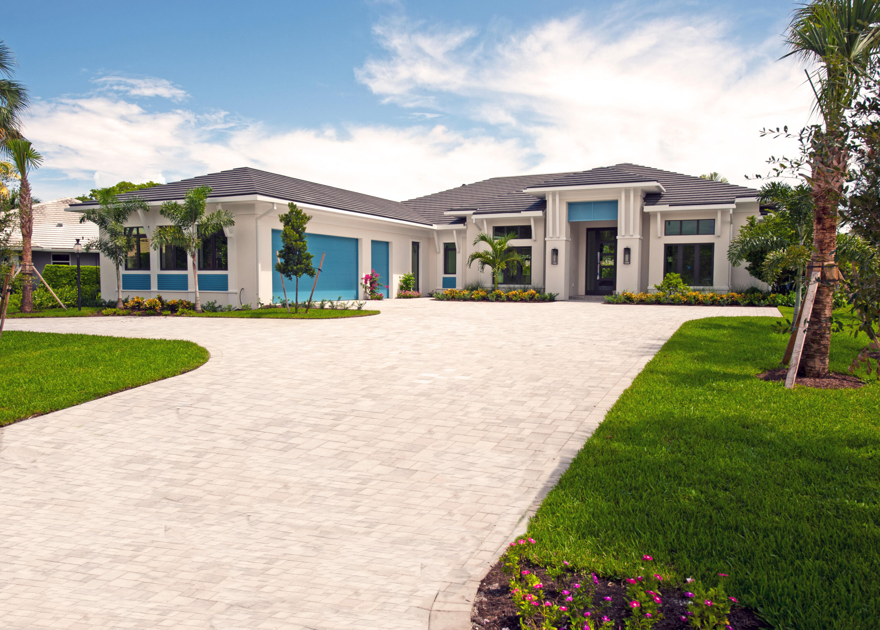 4915 King Palm Circle