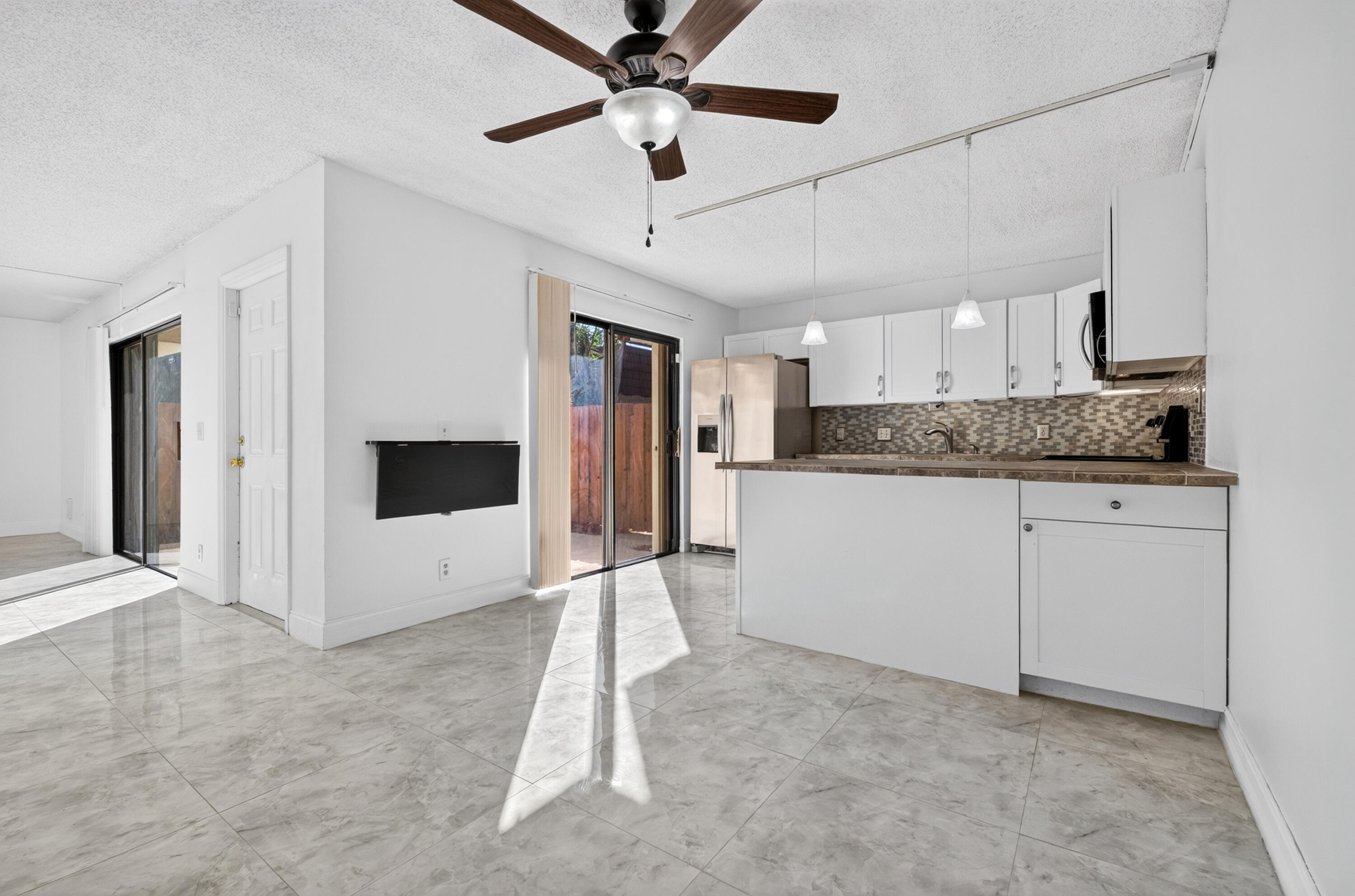 3003 San Clara Drive 3-c Property Photo 16