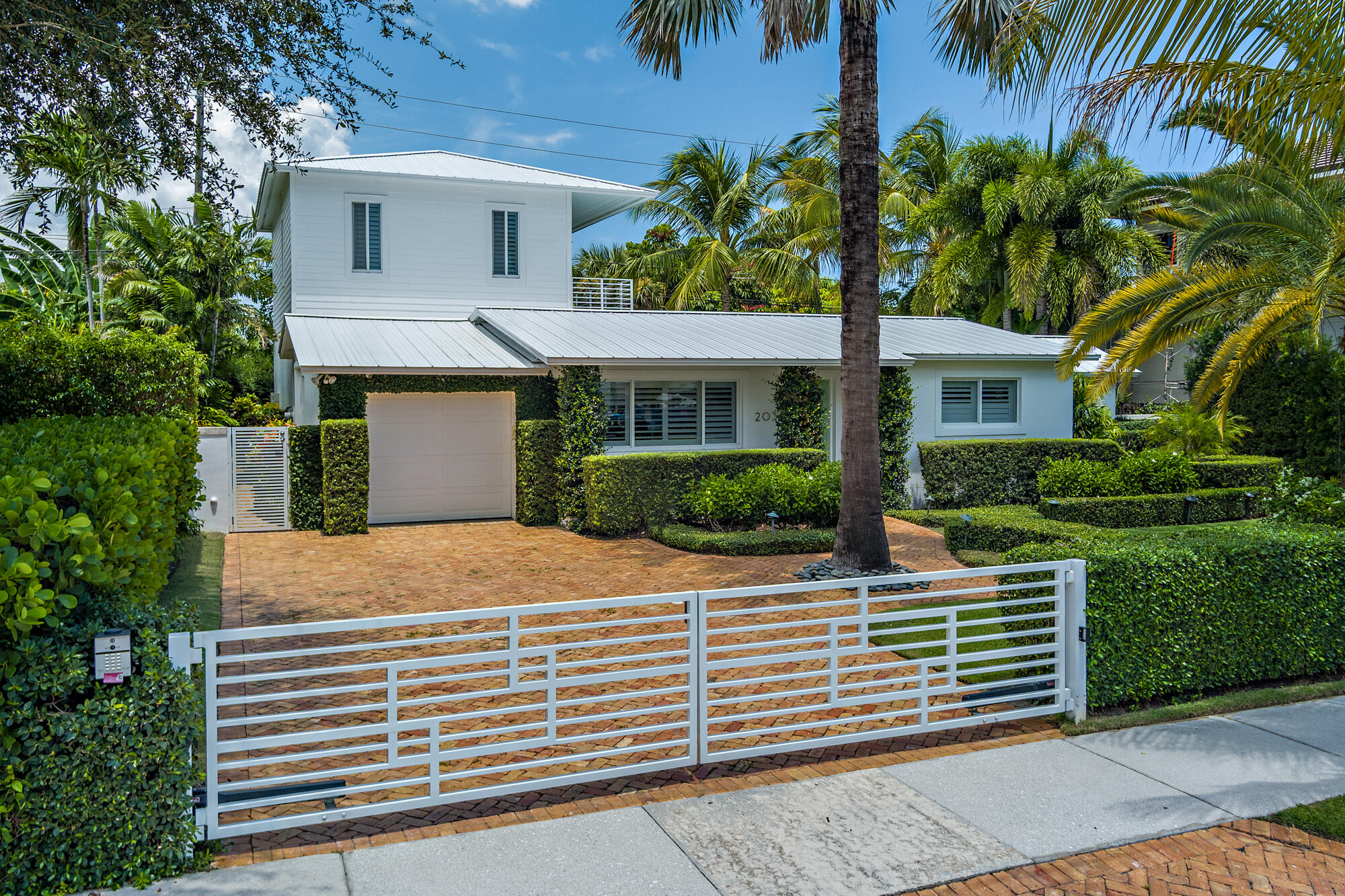 203 Arlington Road Property Photo 1