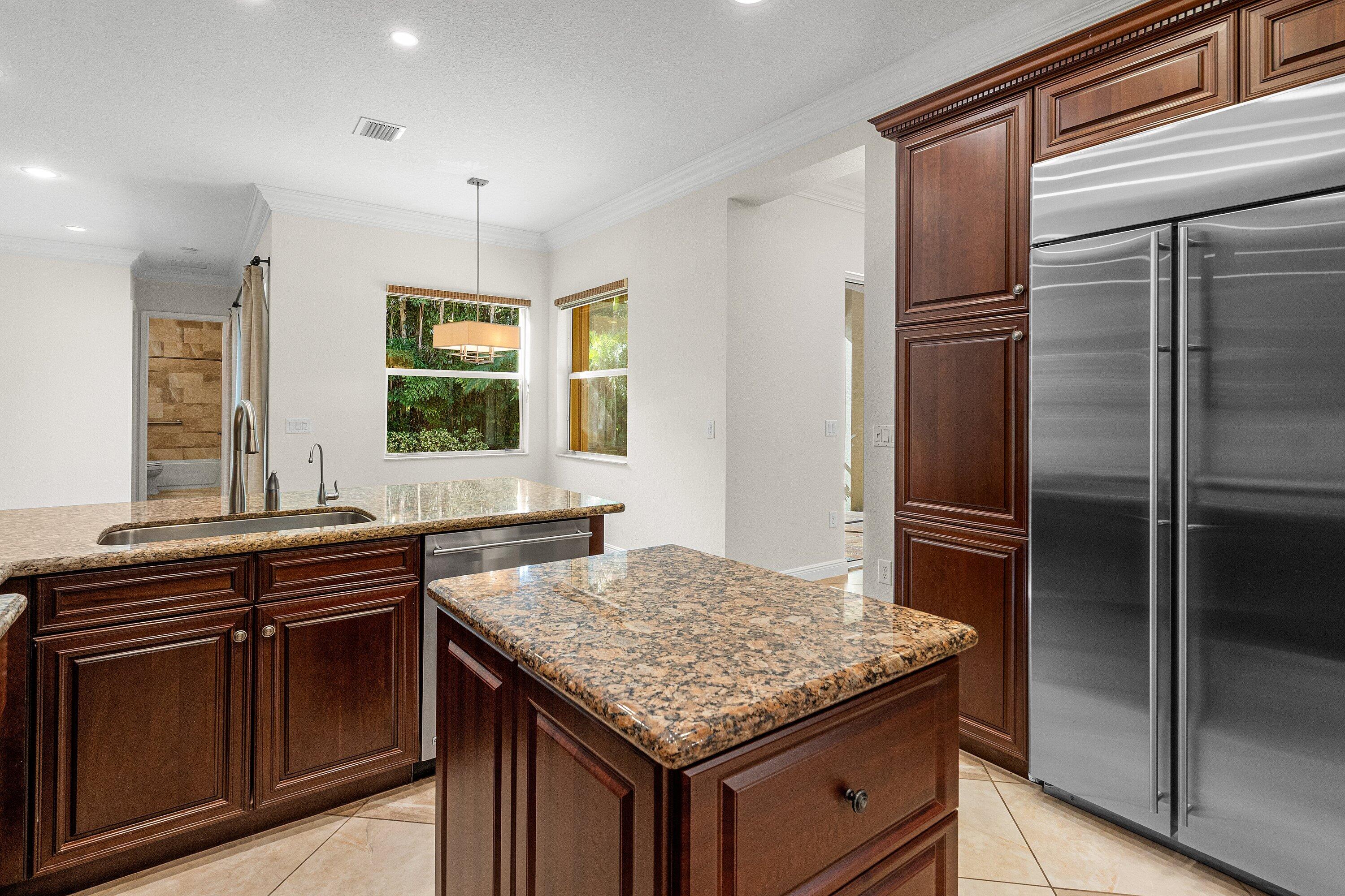 11939 Fox Hill Circle Property Photo 17