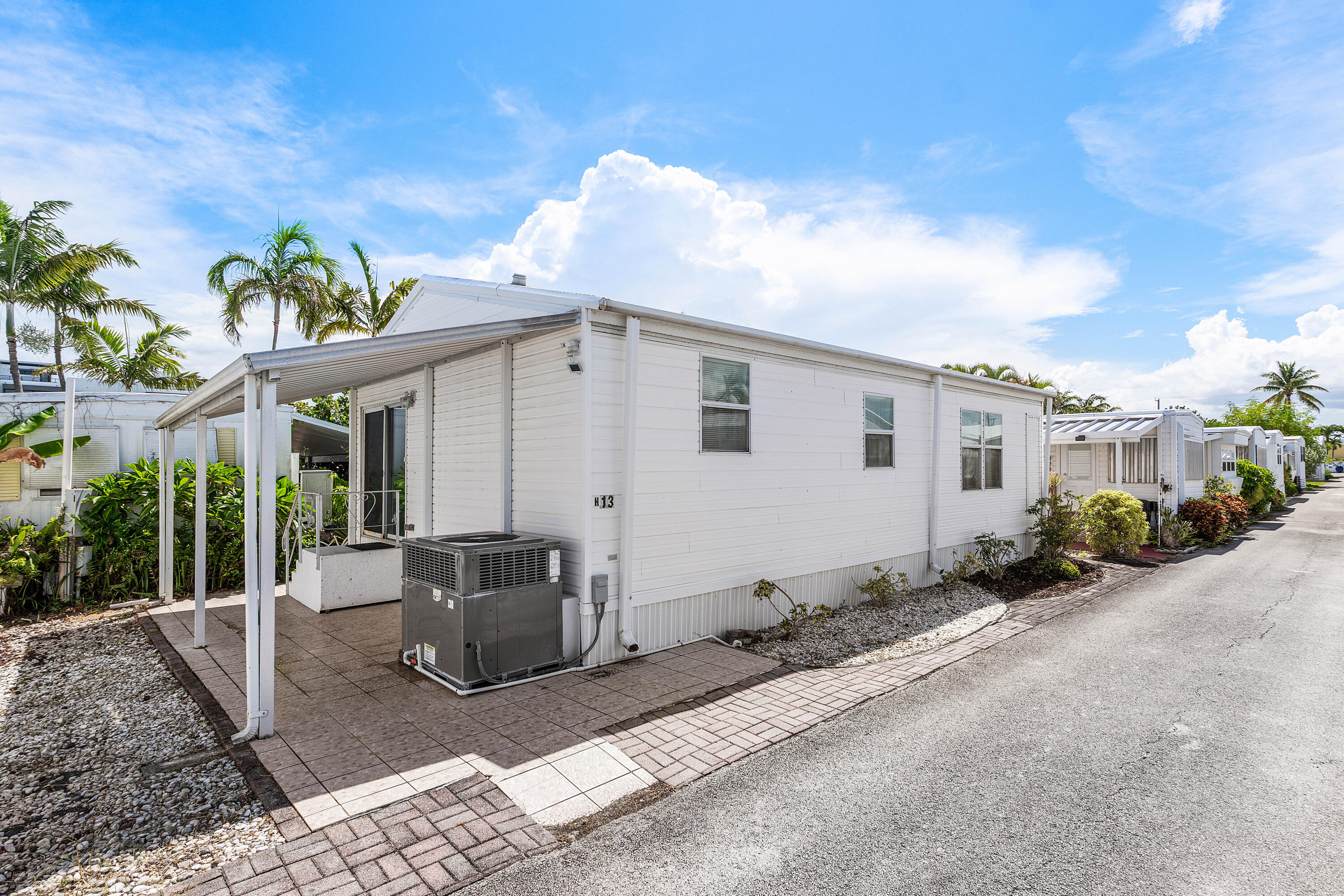 13 Hibiscus Drive H Property Photo 1