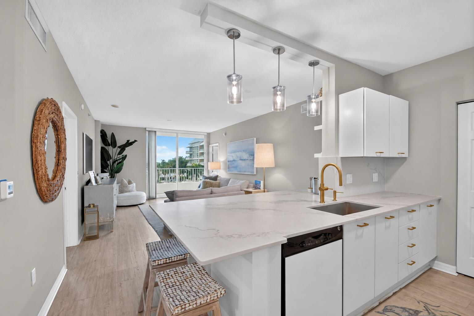 625 Casa Loma Boulevard 506 Property Photo 1