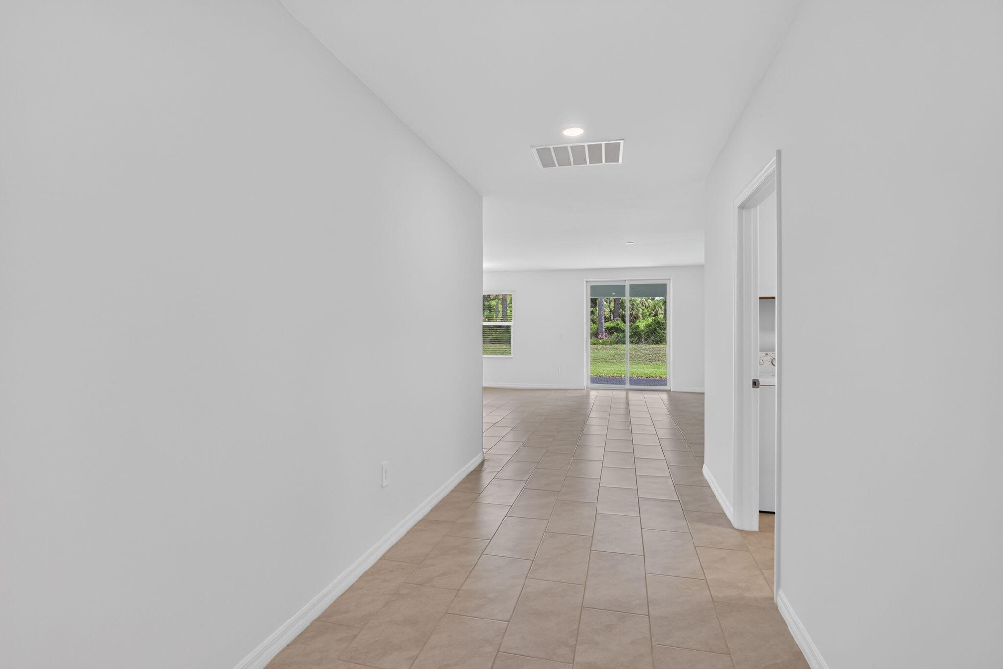 243 Lakeside Breeze Way Property Photo 4