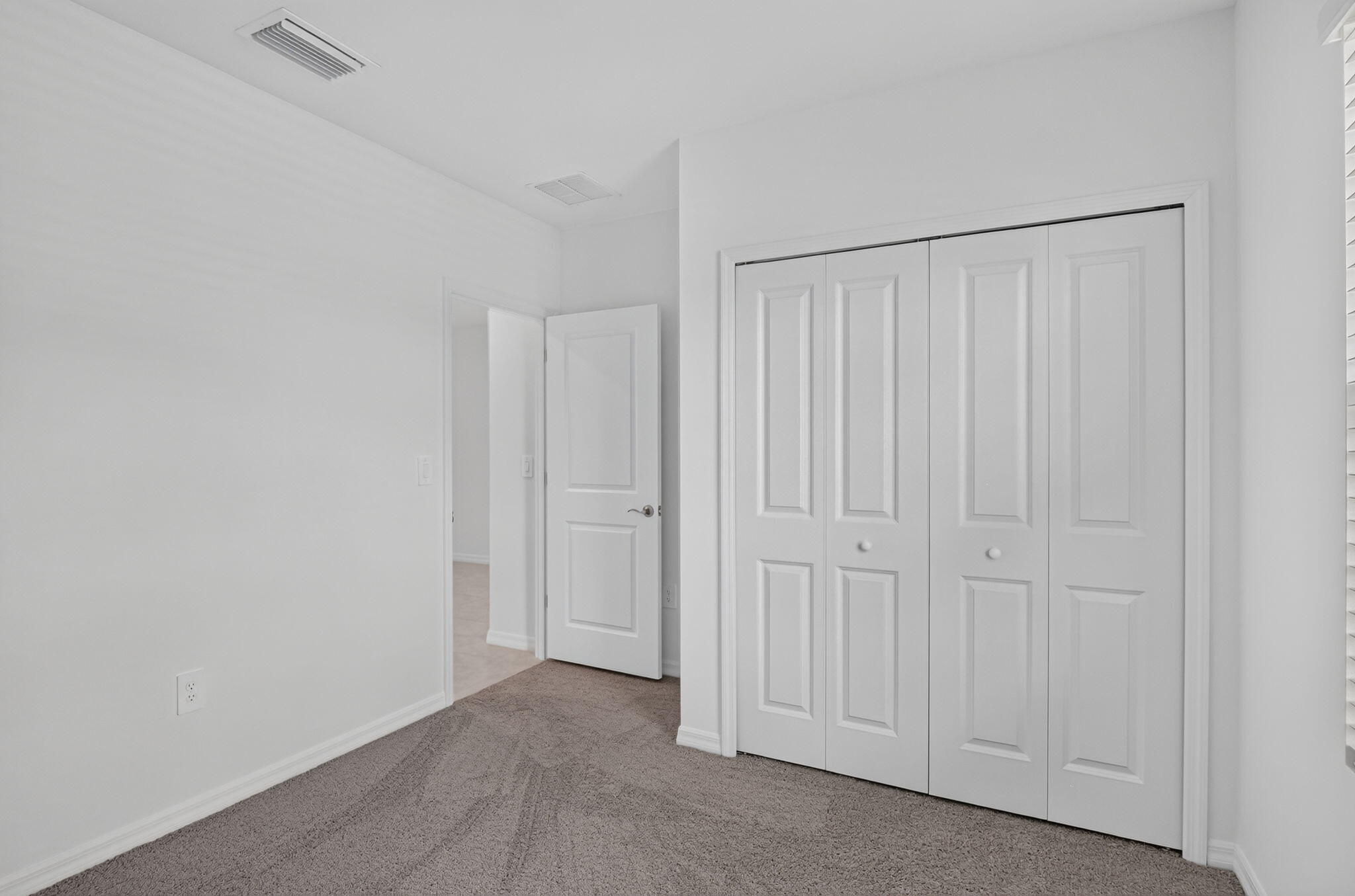 243 Lakeside Breeze Way Property Photo 22