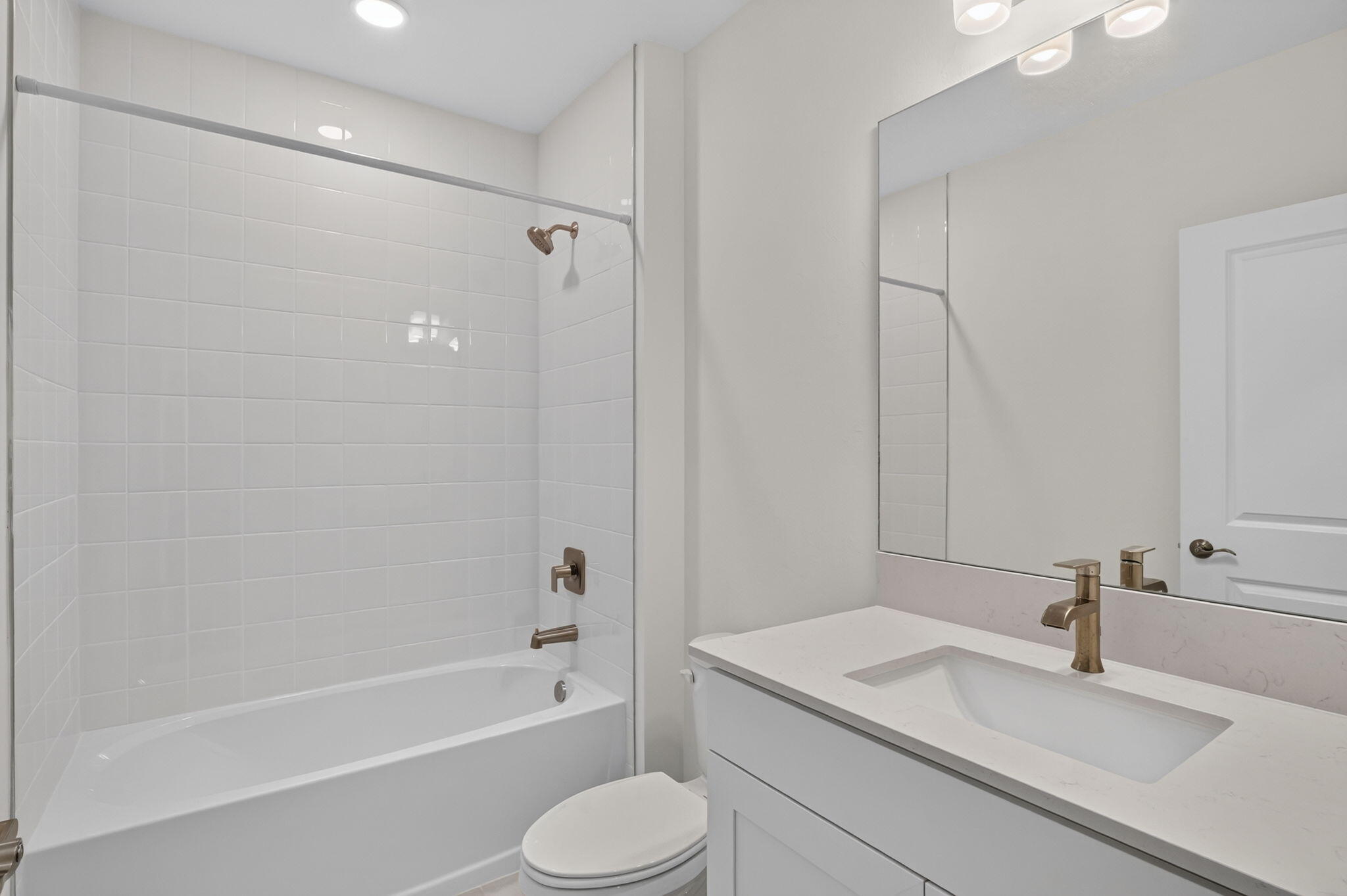243 Lakeside Breeze Way Property Photo 23