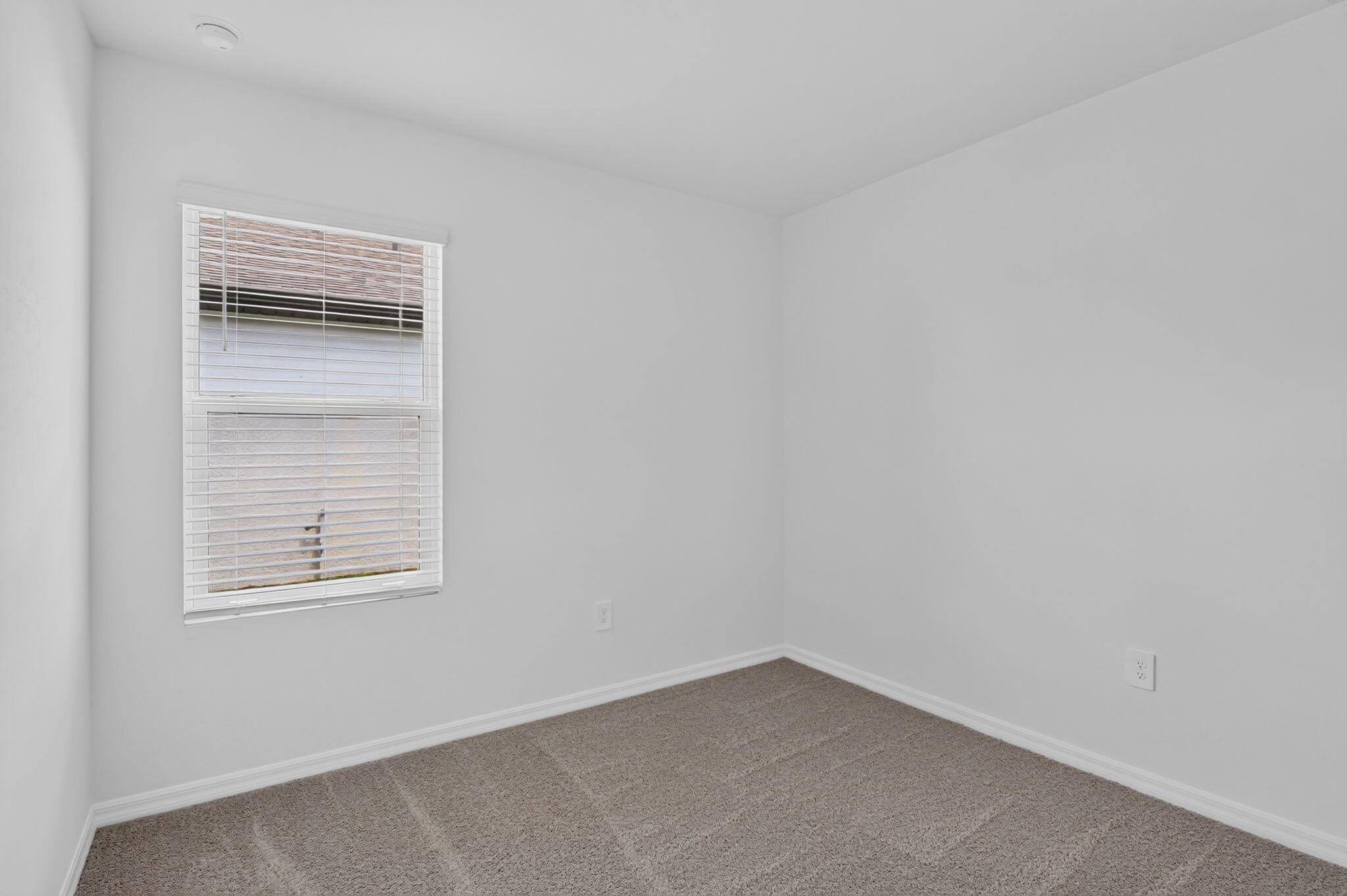 243 Lakeside Breeze Way Property Photo 24