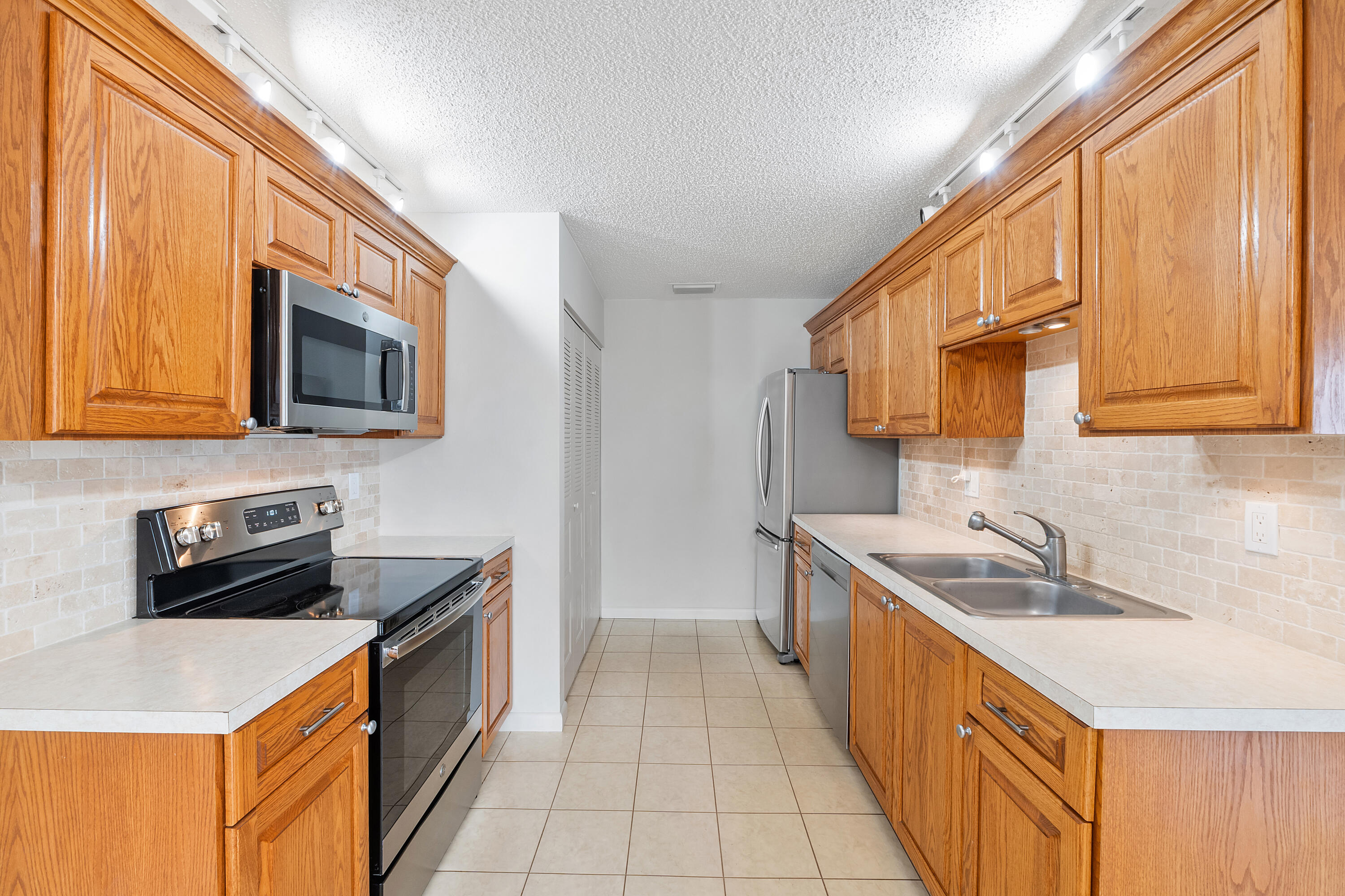3449 Rossi Court Property Photo 4