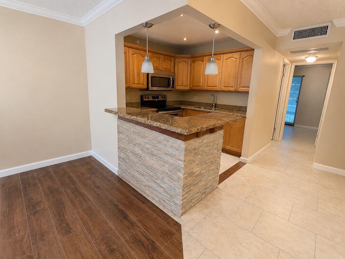 3100 Springdale Boulevard 308 Property Photo 6