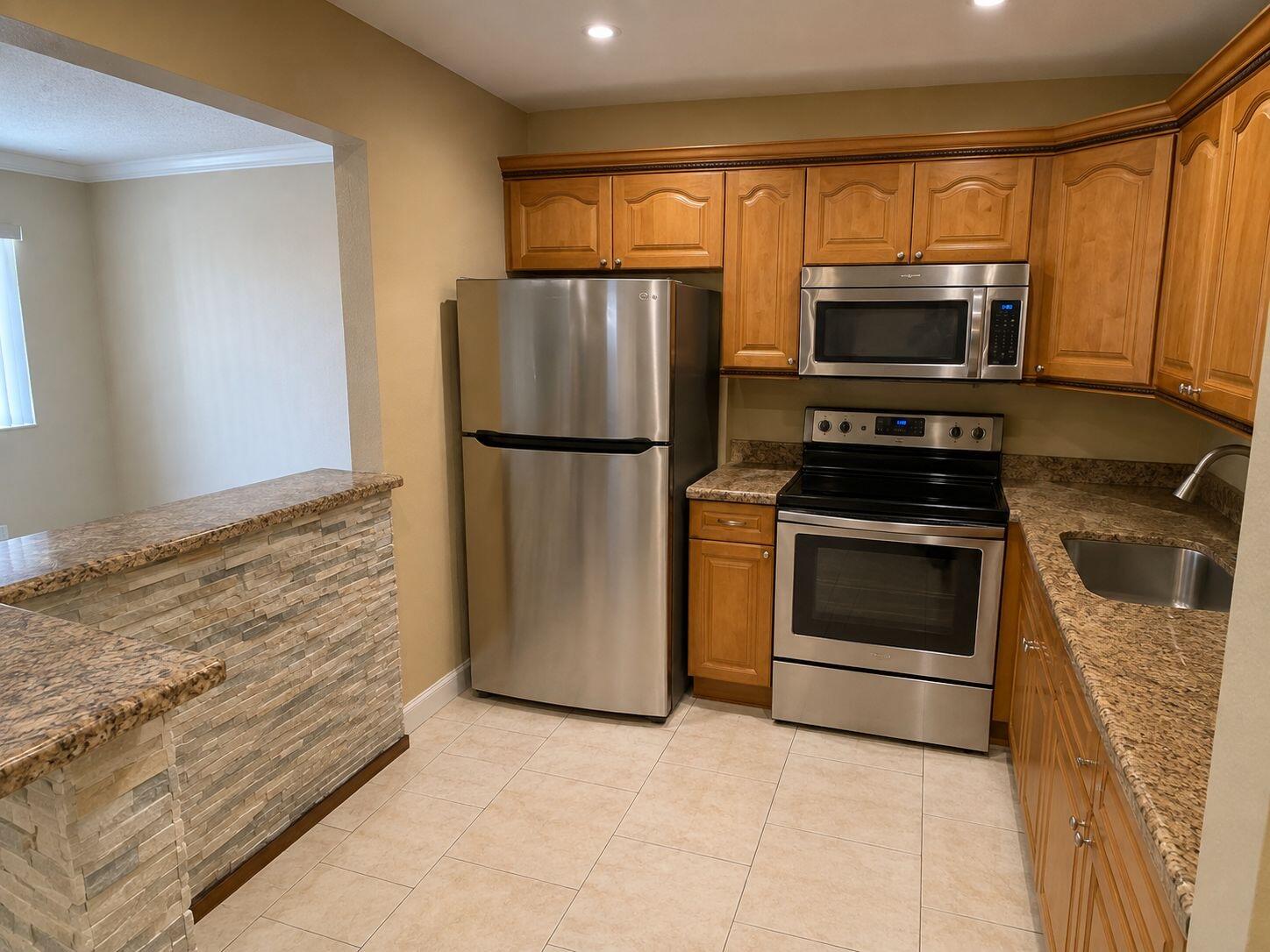 3100 Springdale Boulevard 308 Property Photo 11