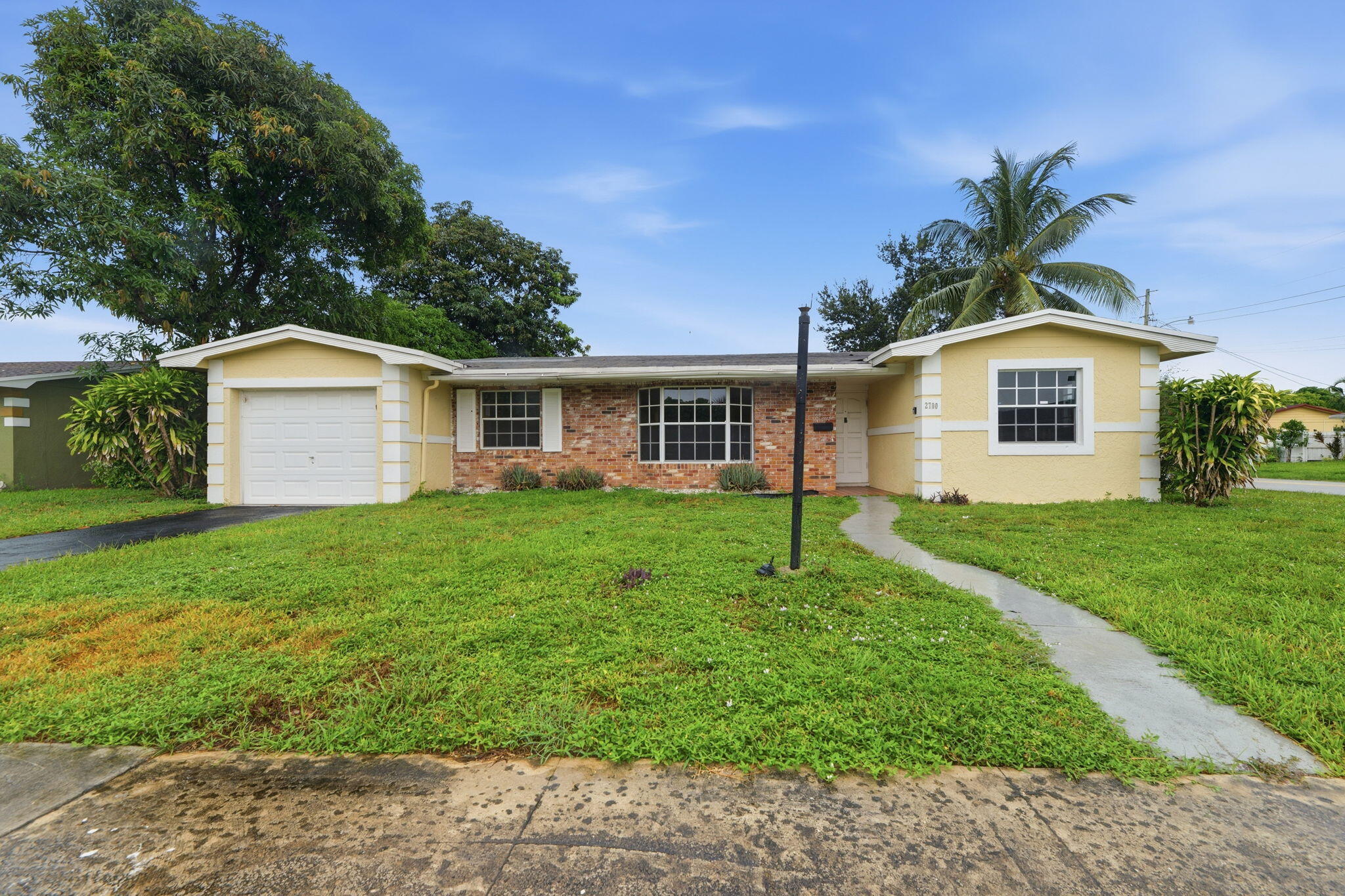2700 NW 36th Avenue