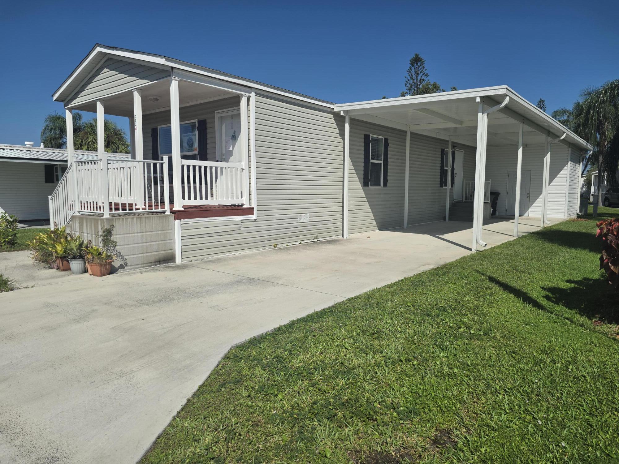 202 Flamingo Avenue Property Photo 2