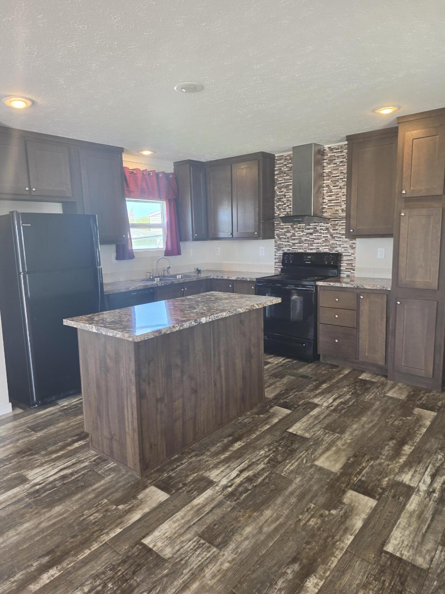 202 Flamingo Avenue Property Photo 8