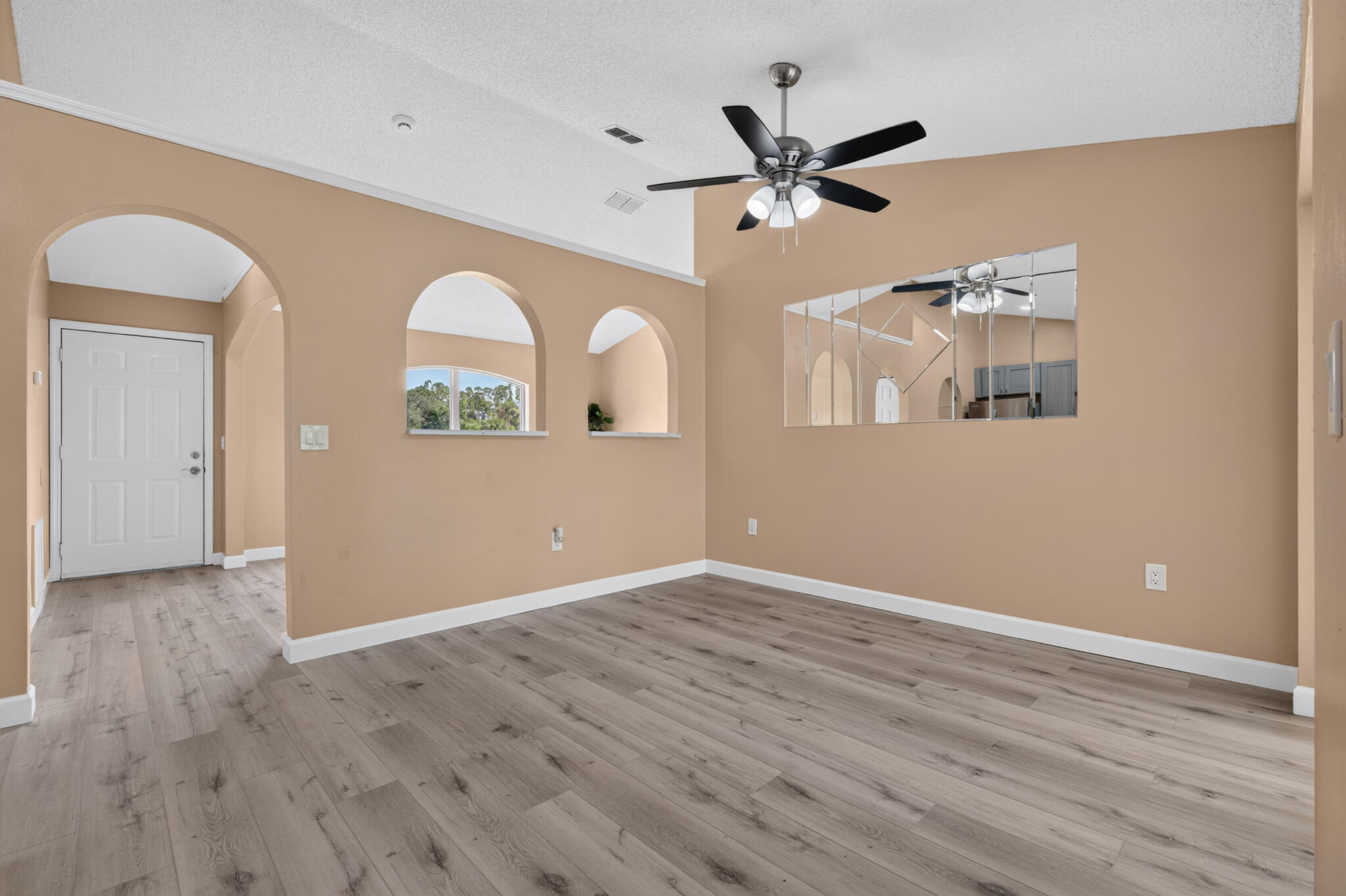 2062 Sw Janette Avenue Property Photo 12