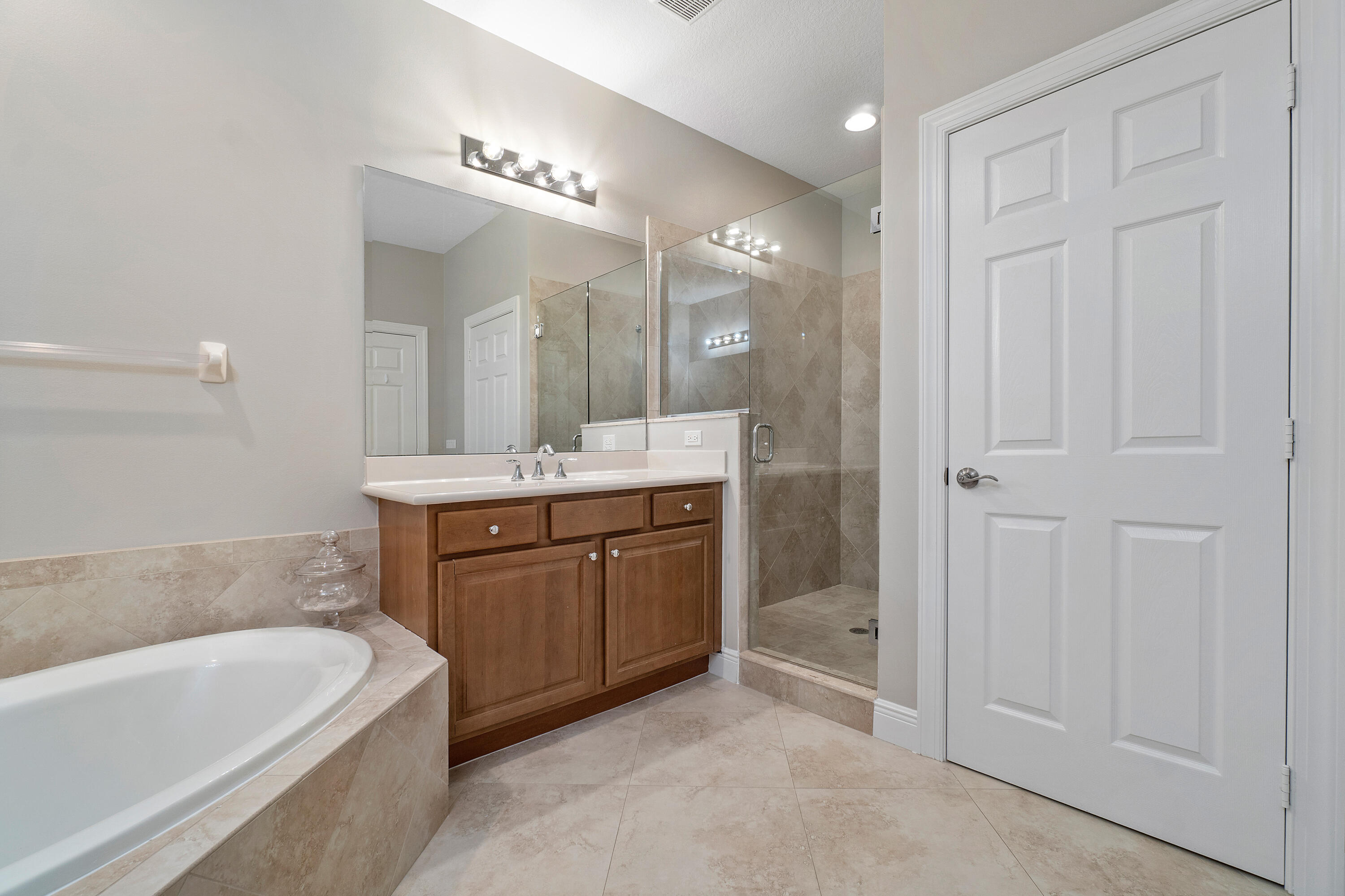 4612 Cadiz Circle Property Photo 19