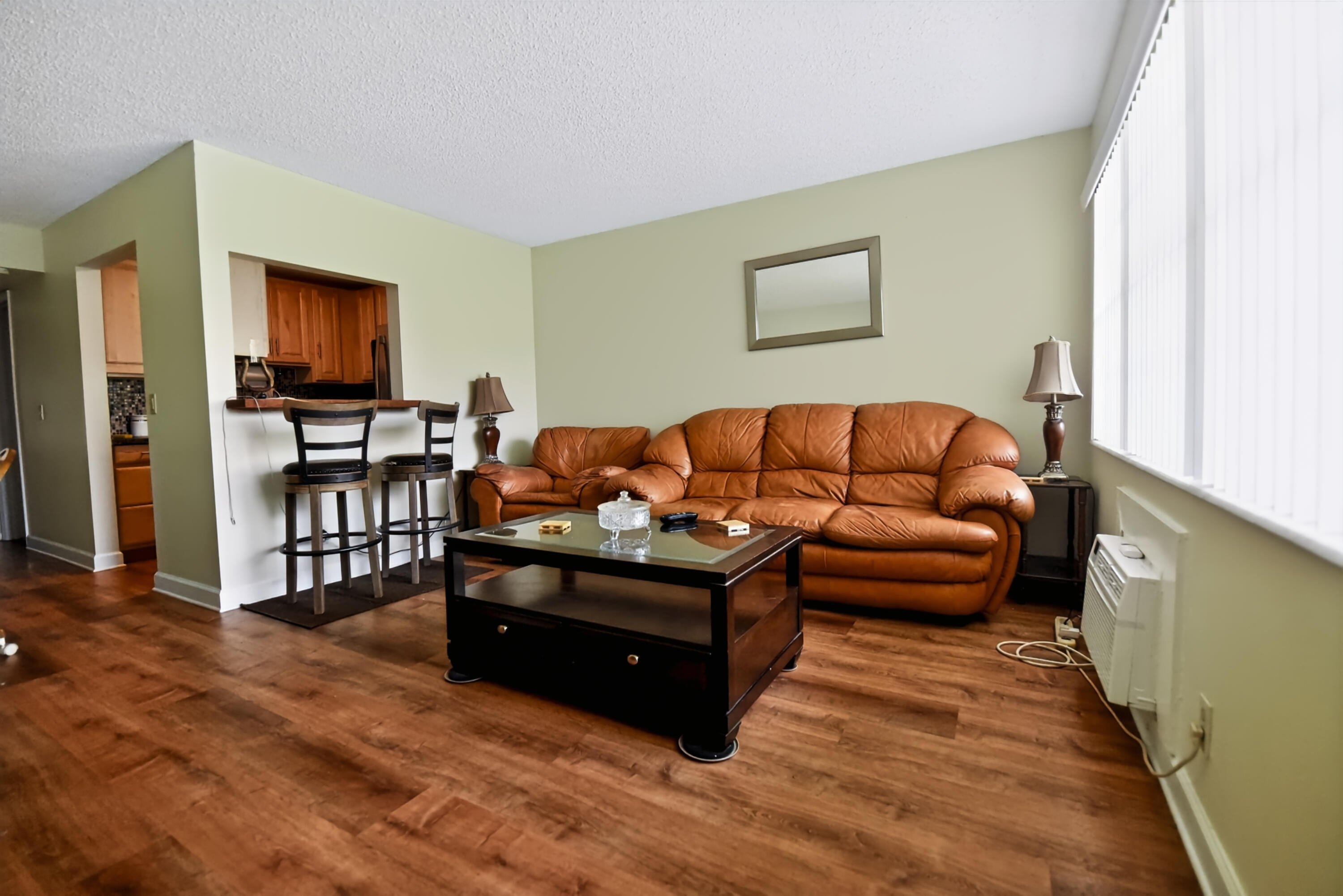 233 Windsor K Property Photo 4