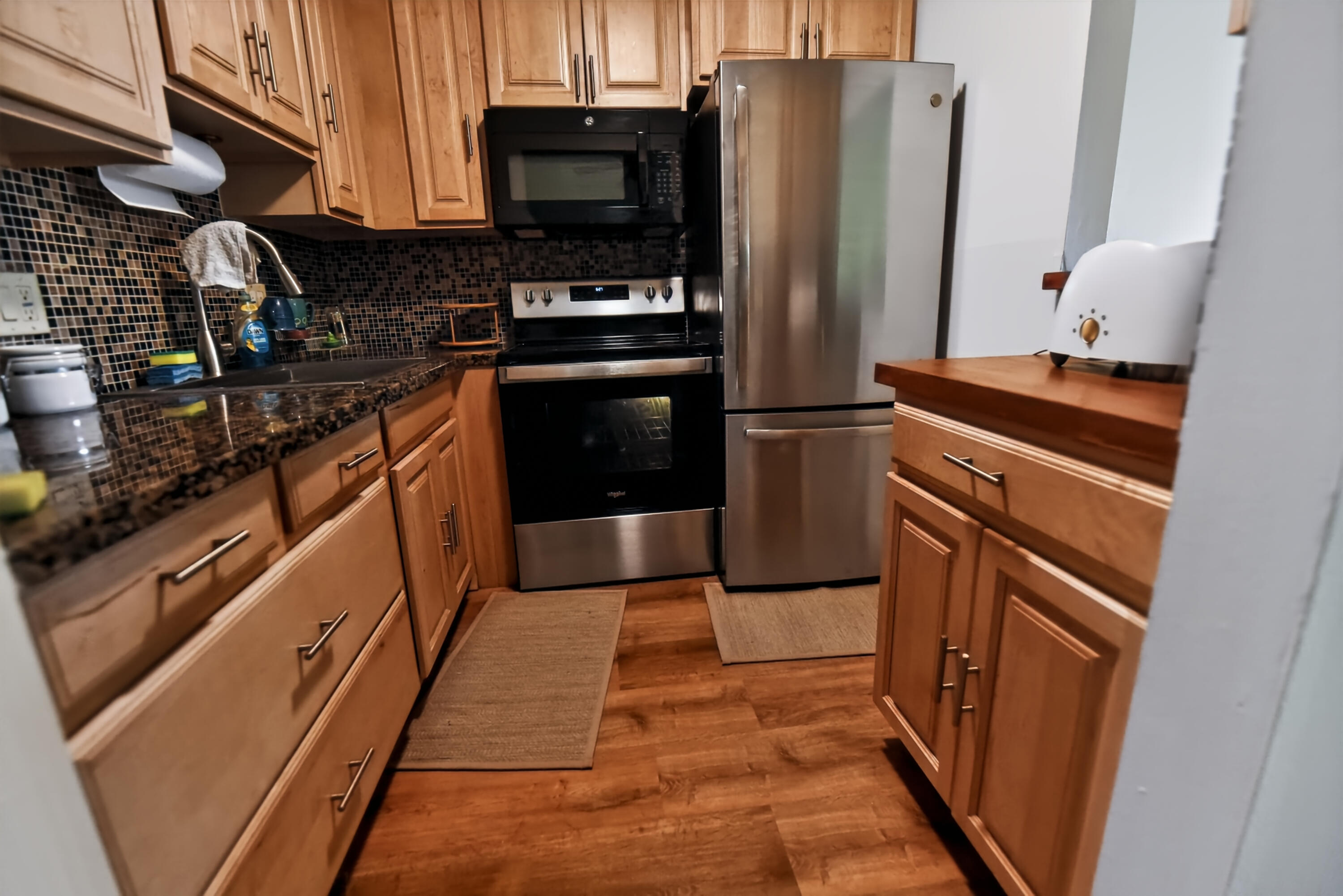 233 Windsor K Property Photo 7