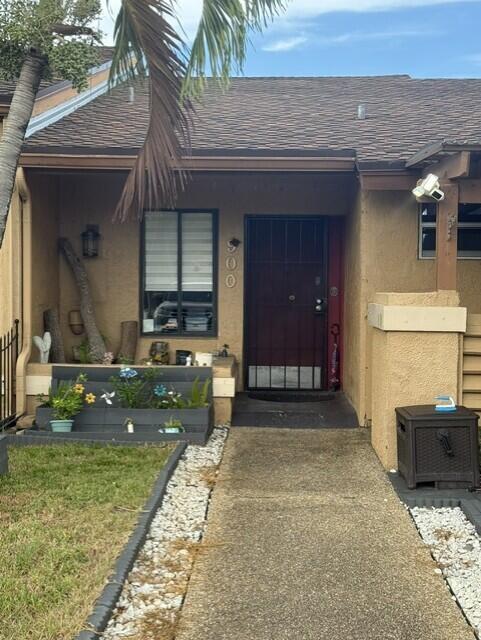 900 NW 79th Terrace Property Photo 1