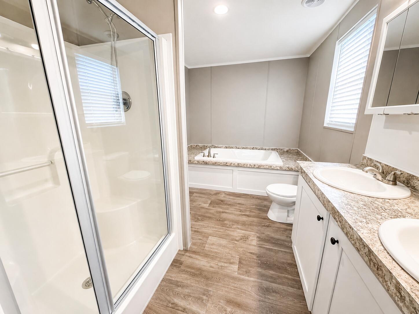 1121 Orange Loop Property Photo 20
