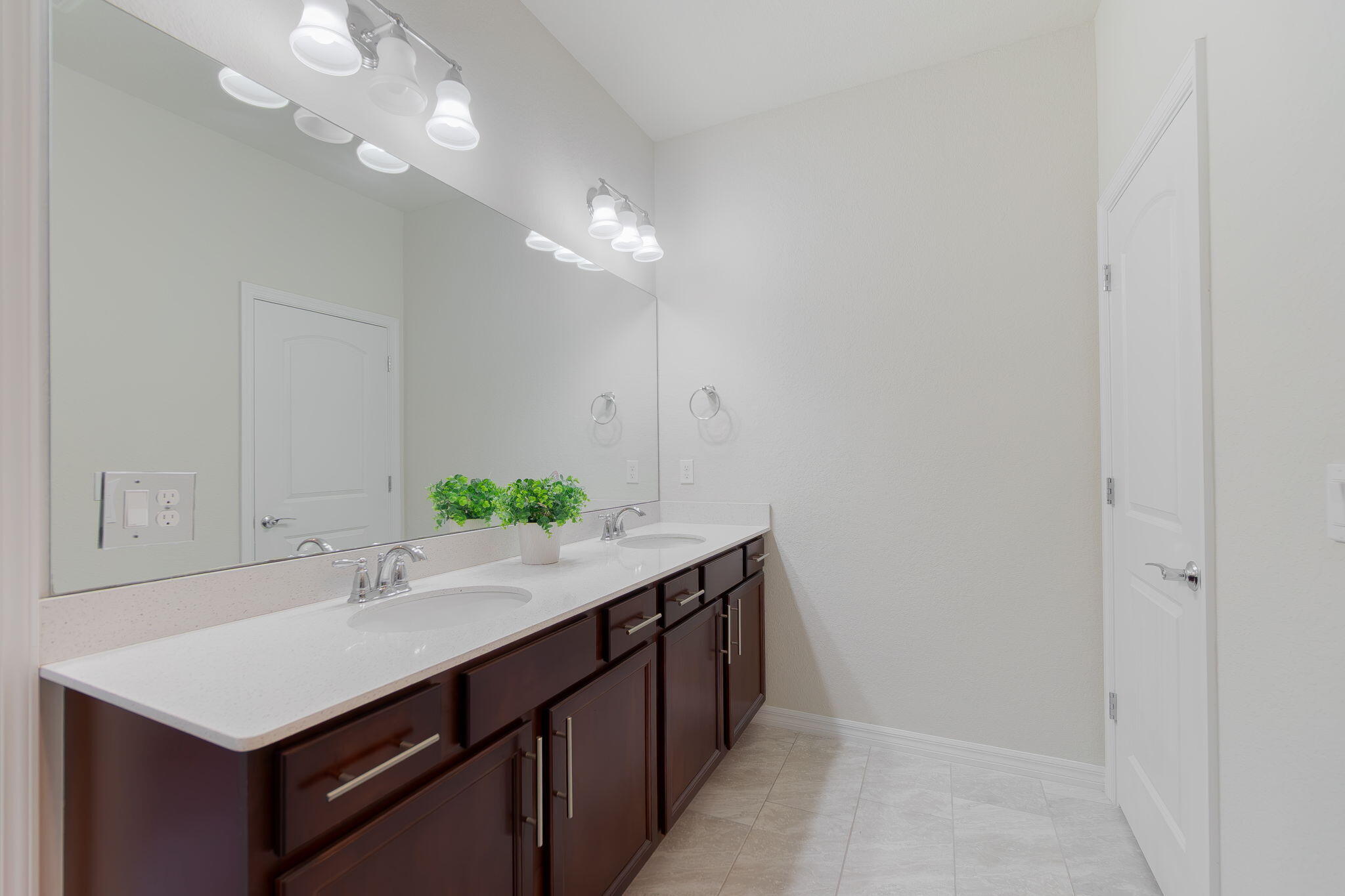 4802 Blistering Way Property Photo 14