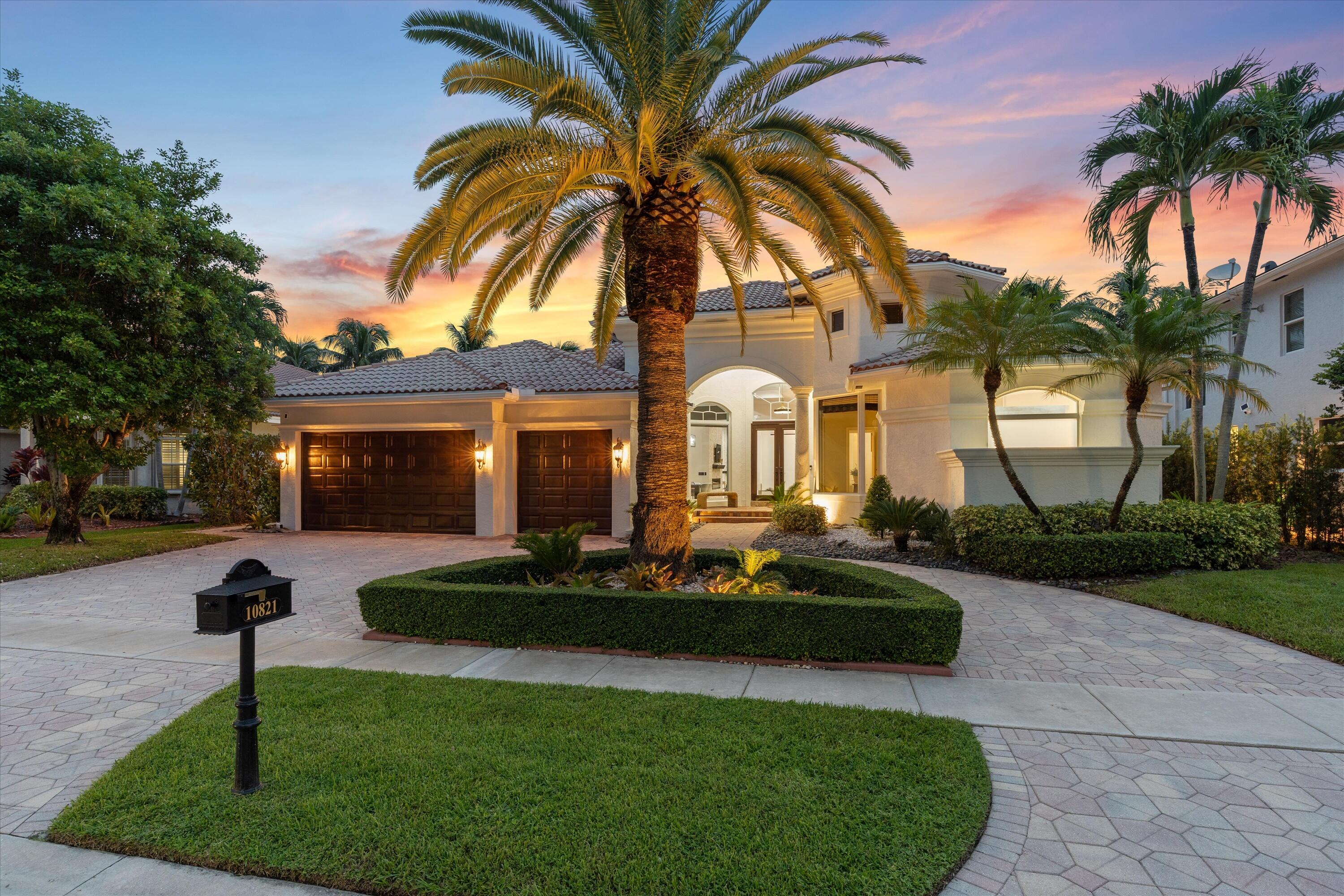 10821 Blue Palm Street Property Photo 1