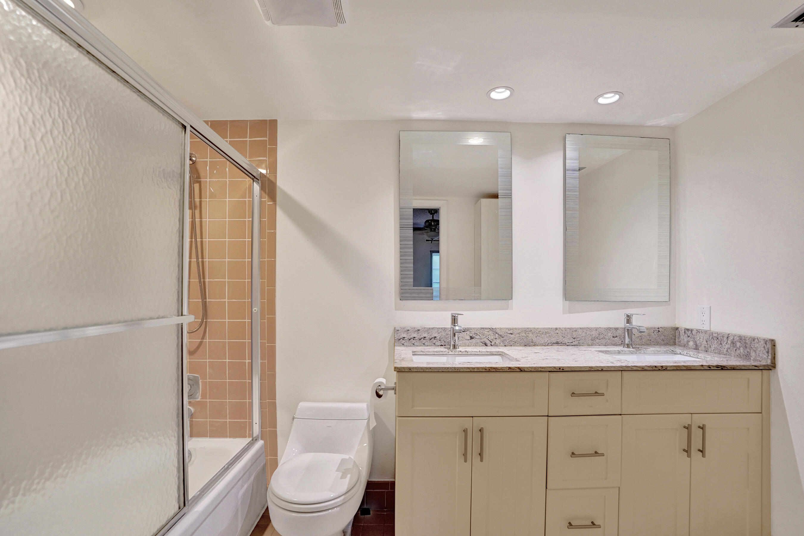 2003 Granada Drive K3 Property Photo 28