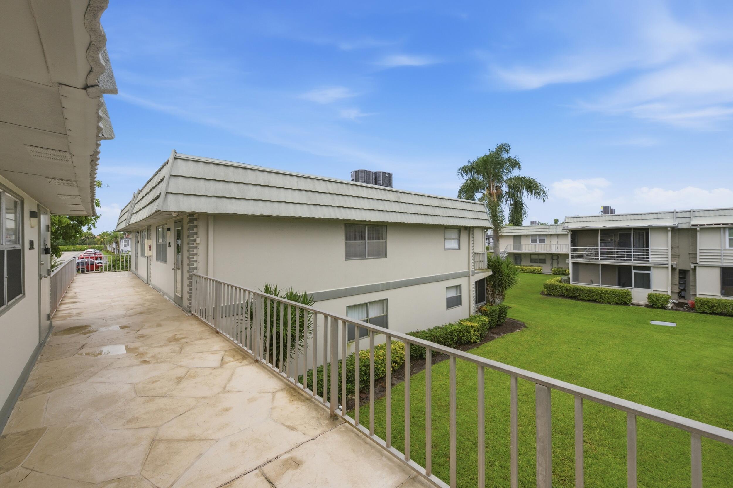 670 Monaco Court N Property Photo 7