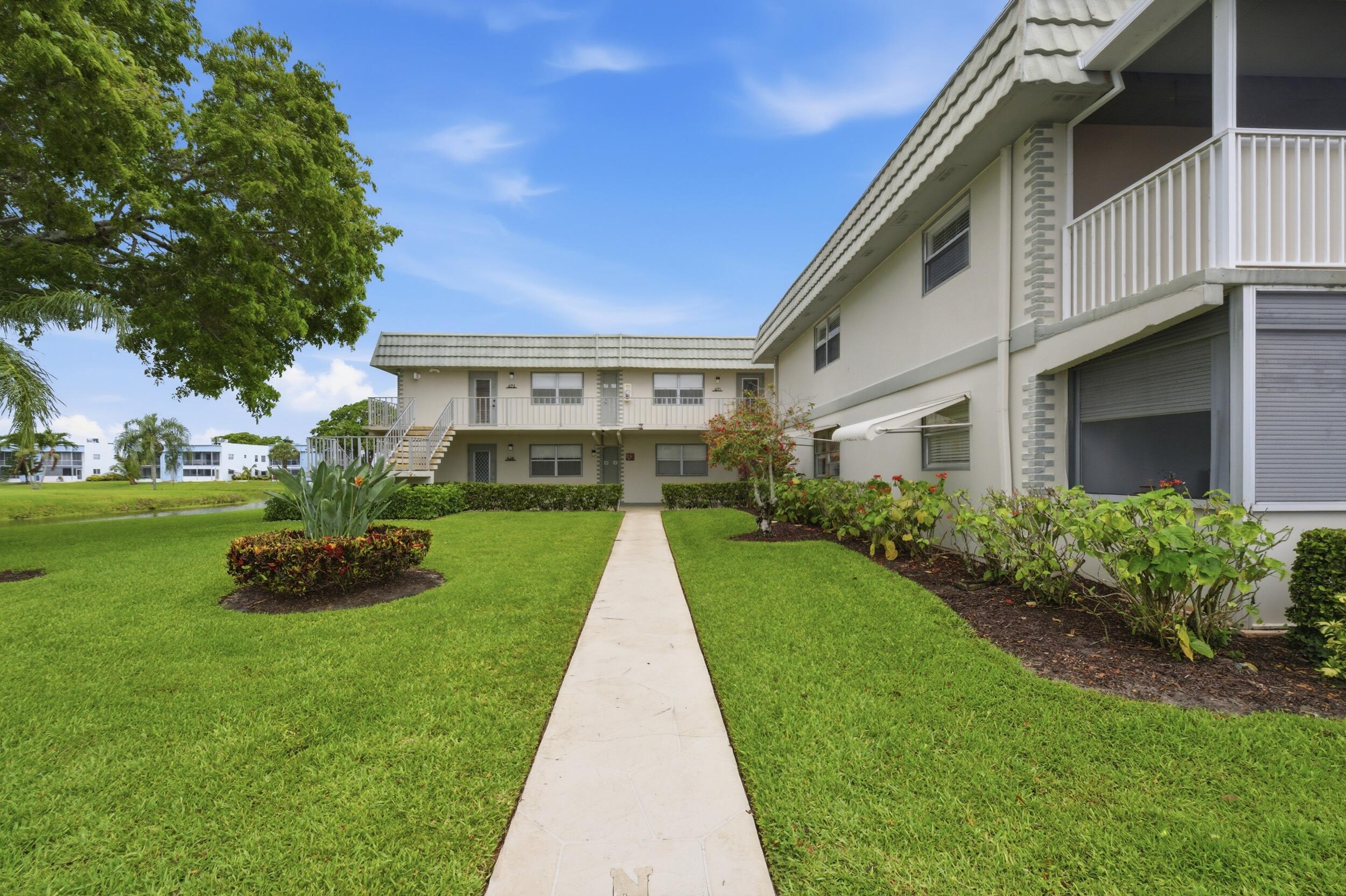670 Monaco Court N Property Photo 8