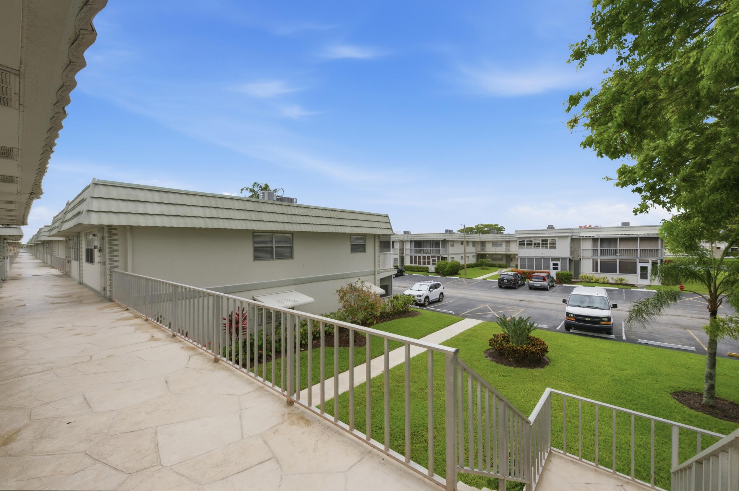 670 Monaco Court N Property Photo 9