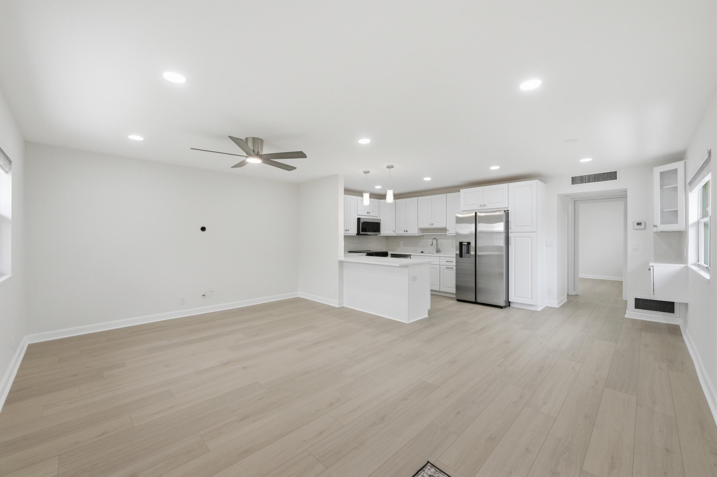 670 Monaco Court N Property Photo 10