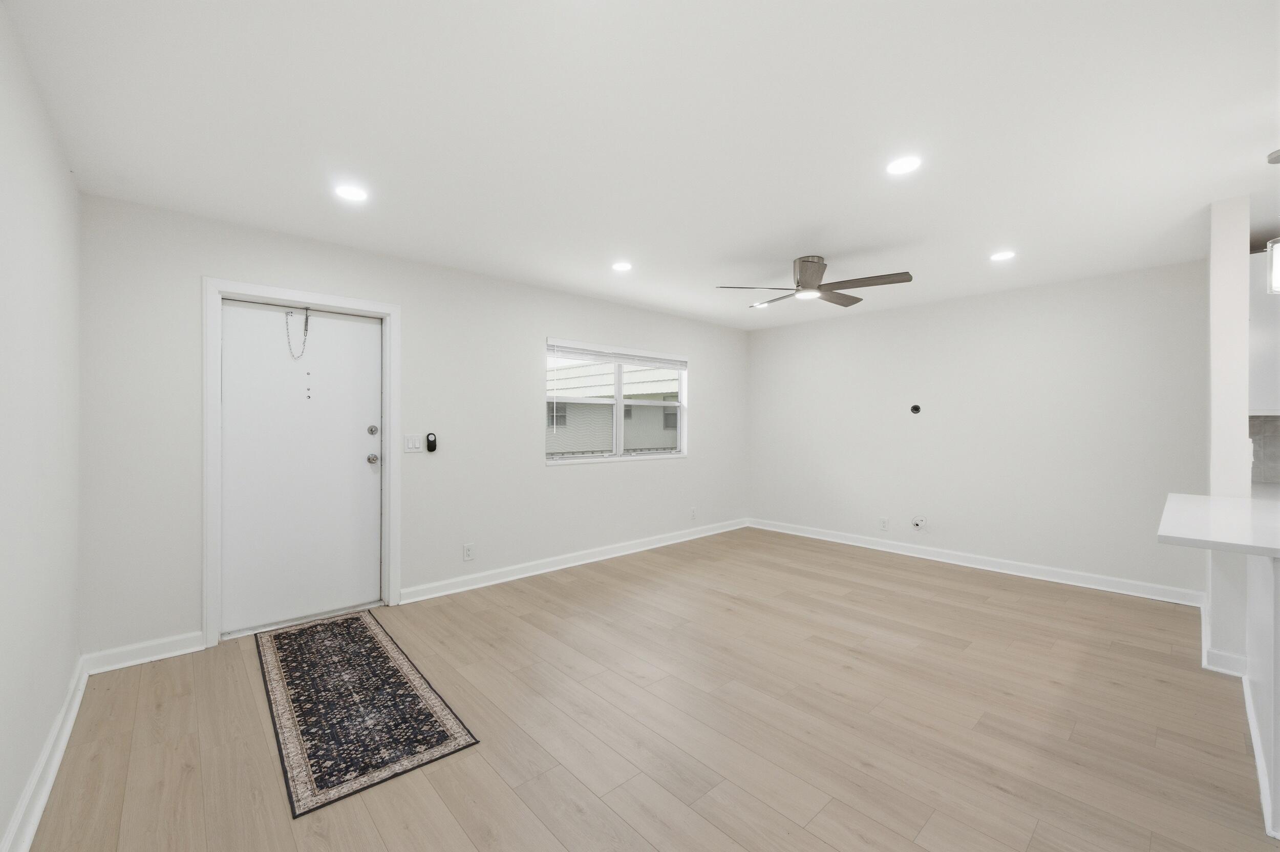 670 Monaco Court N Property Photo 13