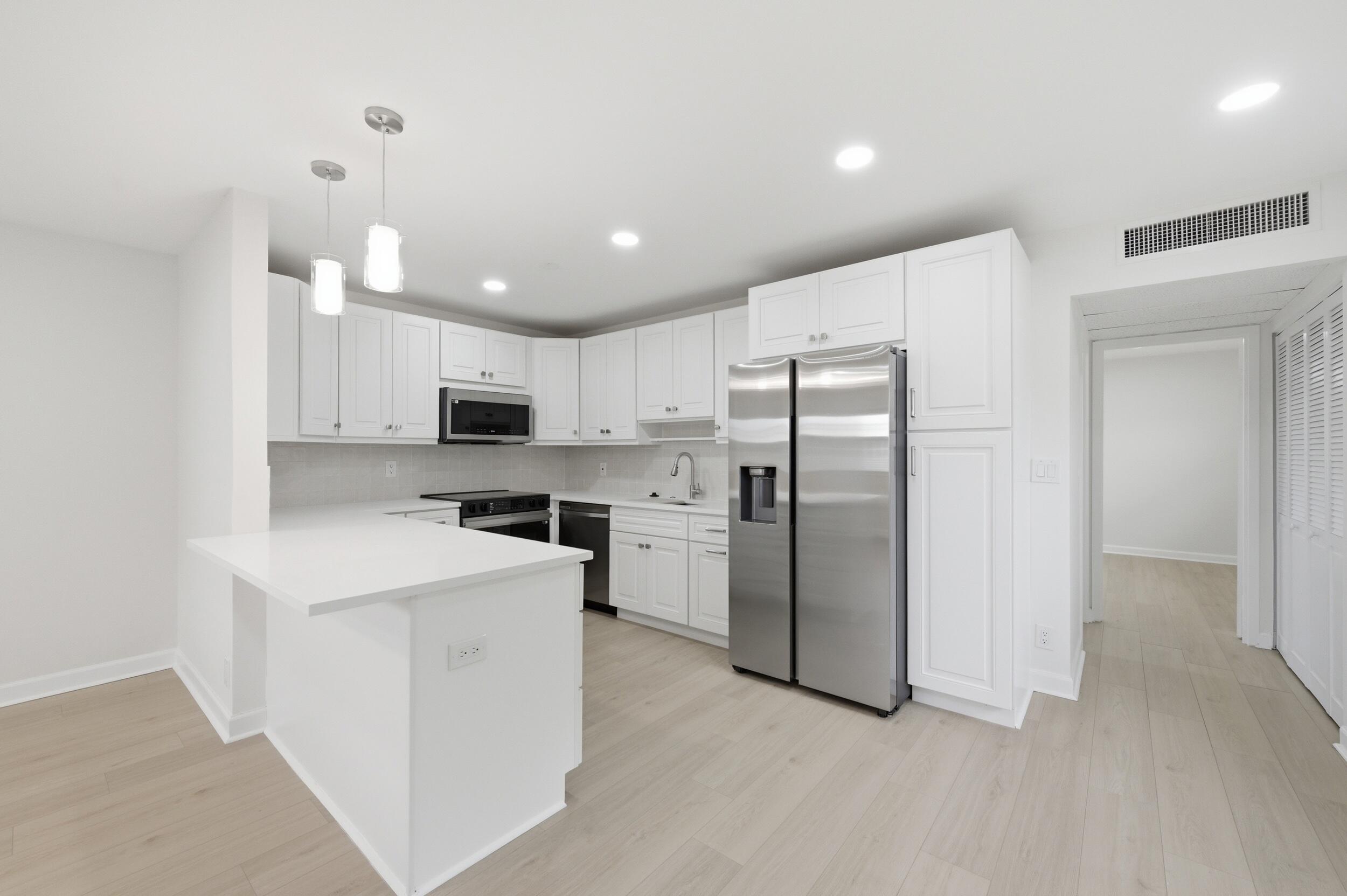 670 Monaco Court N Property Photo 16