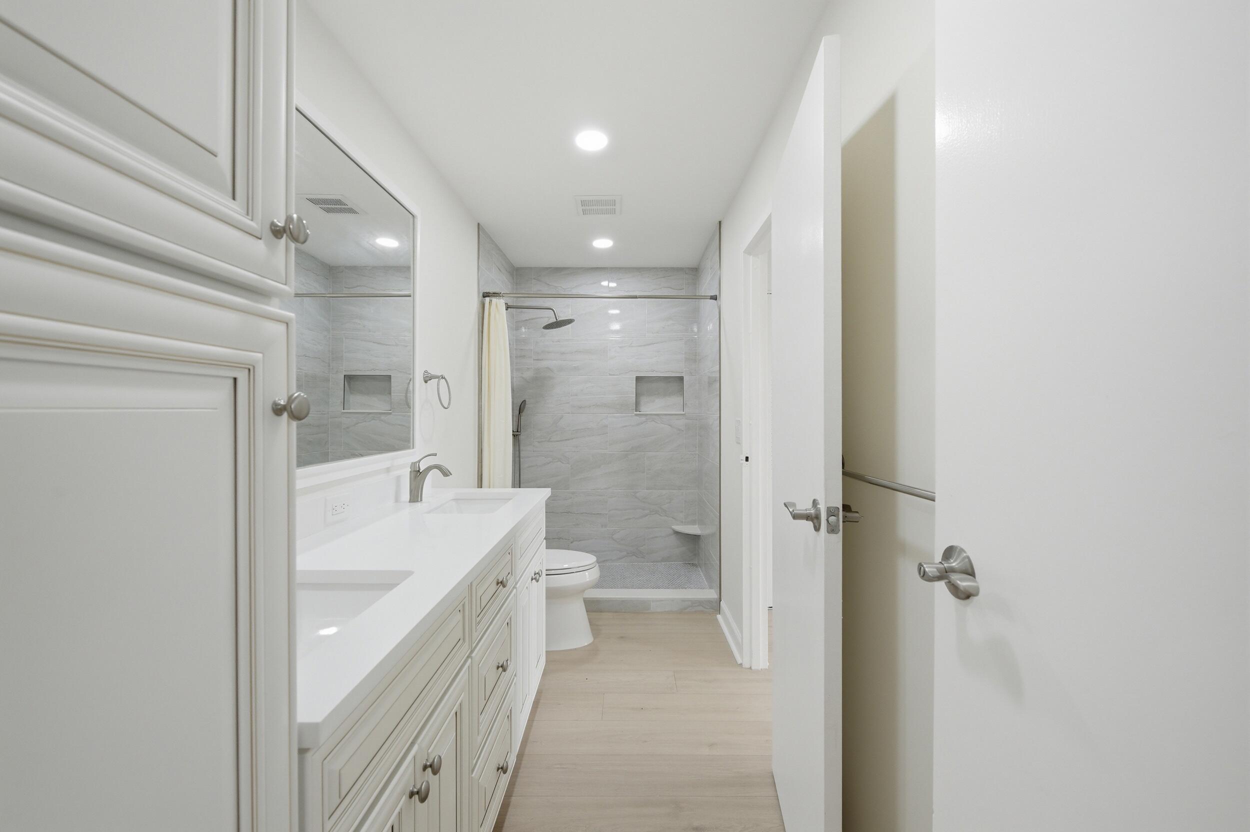 670 Monaco Court N Property Photo 18