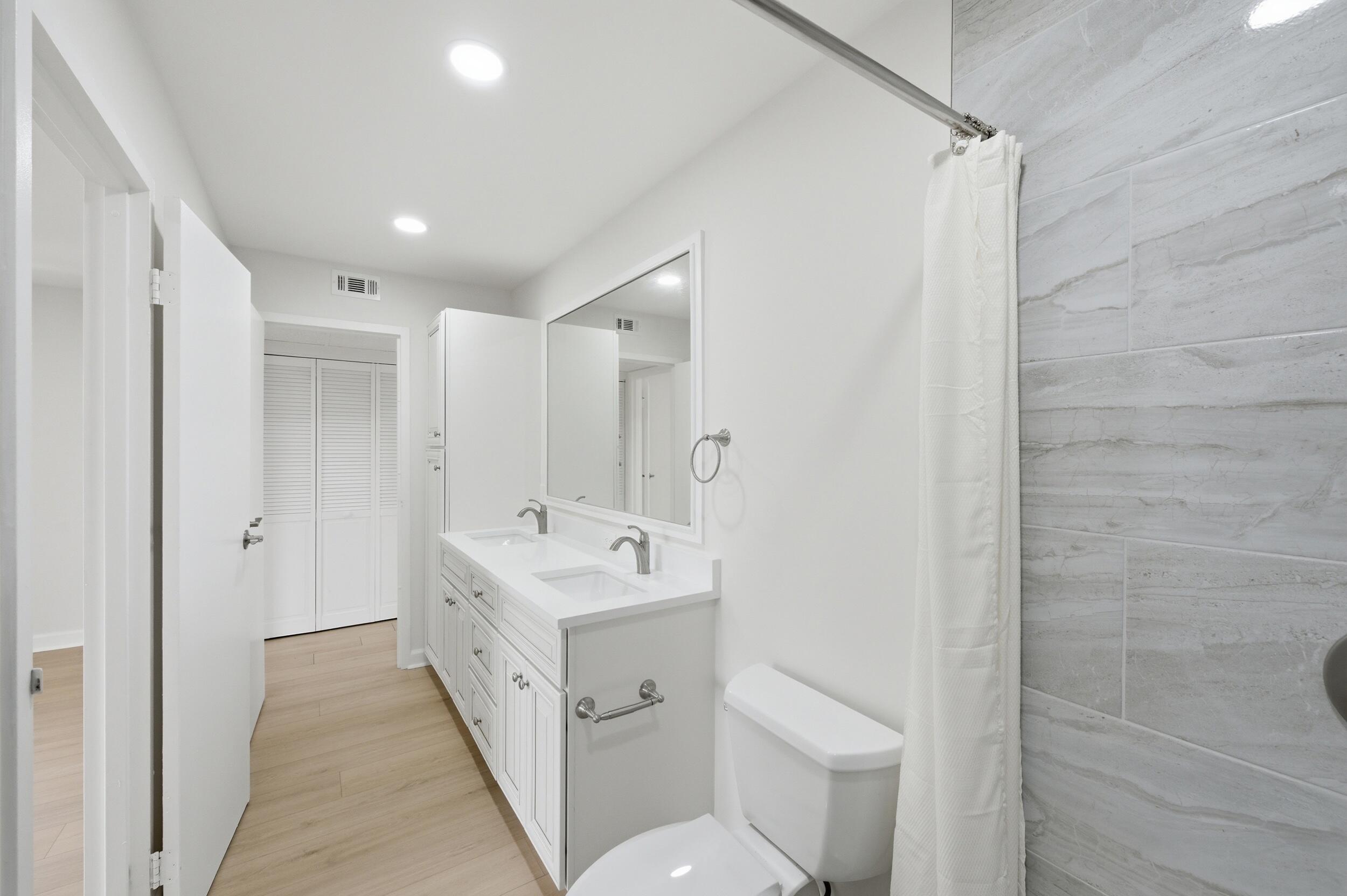670 Monaco Court N Property Photo 21