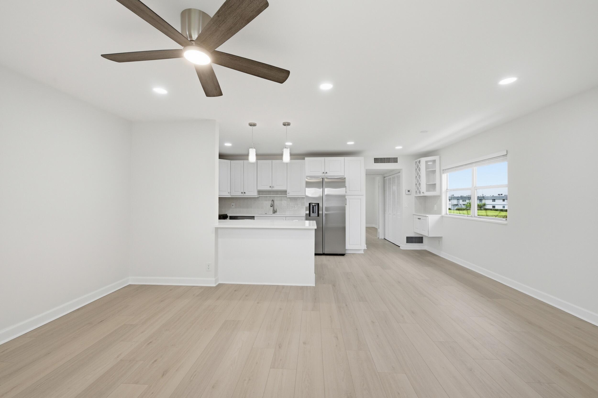 670 Monaco Court N Property Photo 33