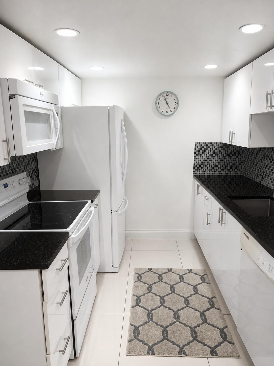 B26072225 Property Photo 3