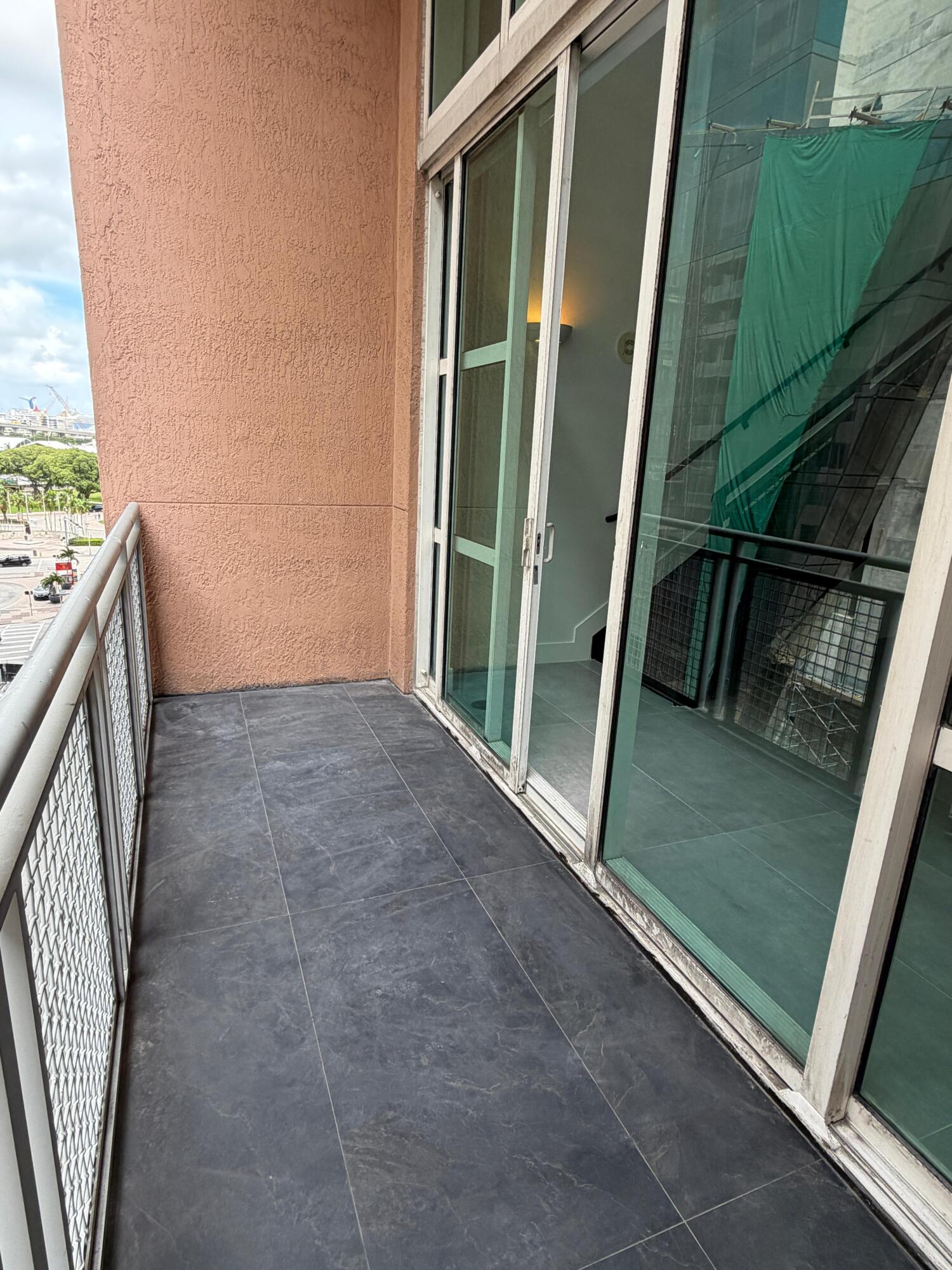244 Biscayne Boulevard 645 Property Photo 2