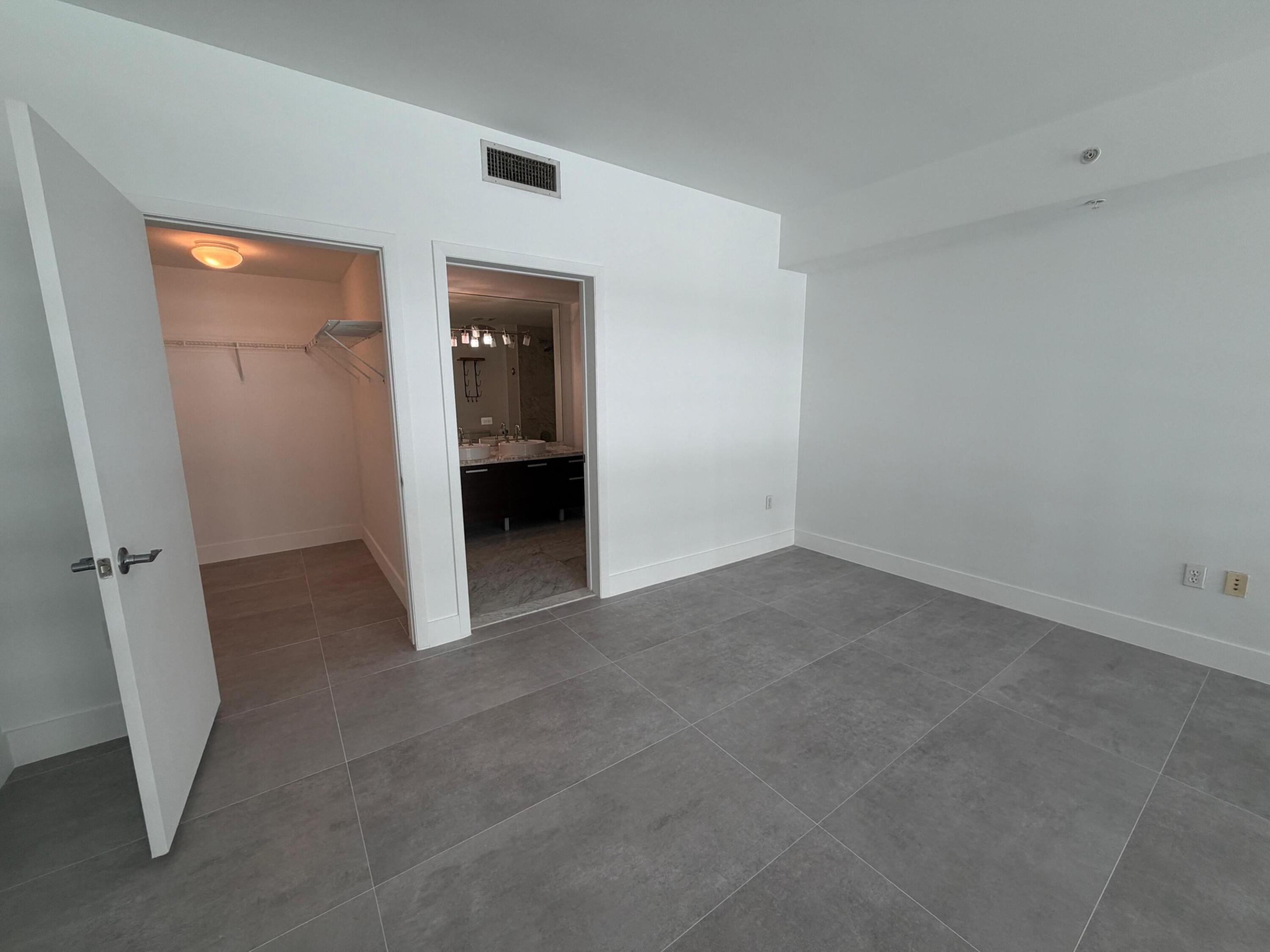 244 Biscayne Boulevard 645 Property Photo 14