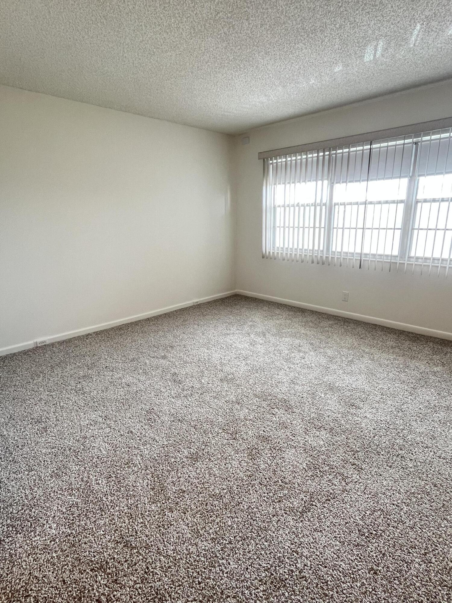 4093 Wolverton E Property Photo 6