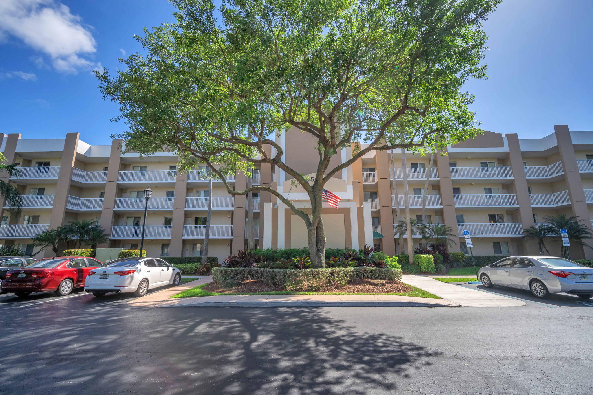 9560 Weldon Circle J210 Property Photo 1