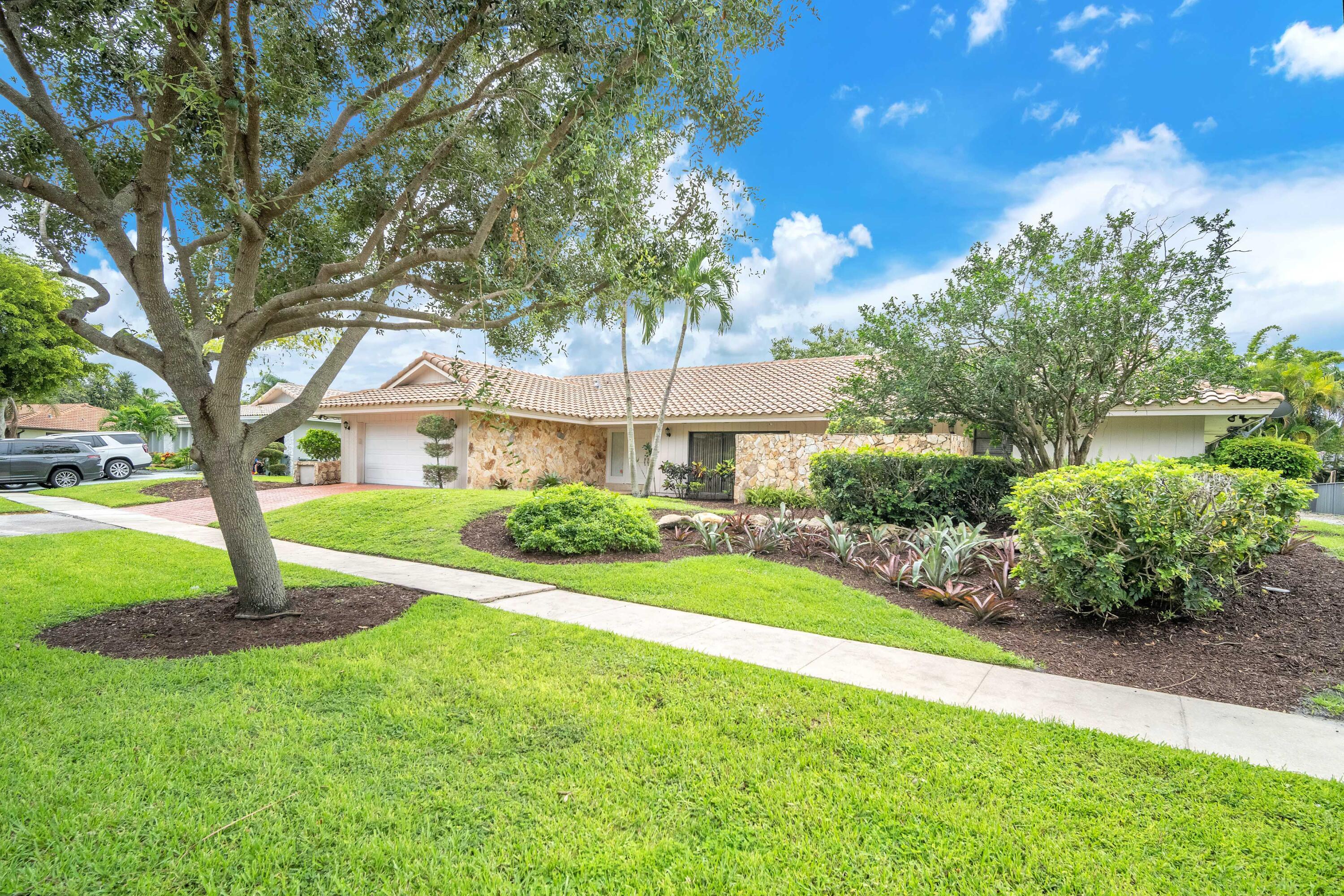 6878 Entrada Place 6878 Property Photo 1