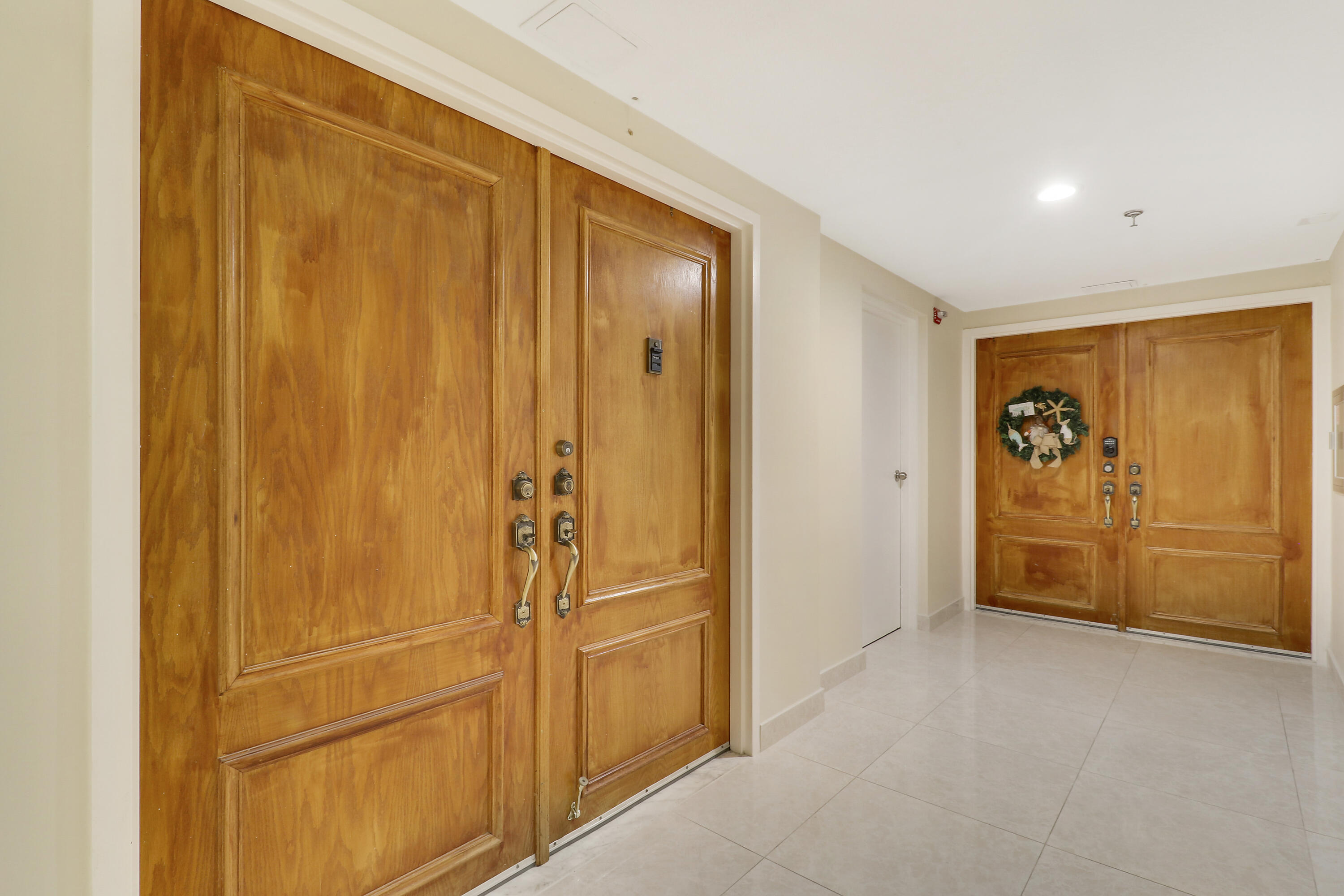 9960 S Ocean Drive 1802 Property Photo 4