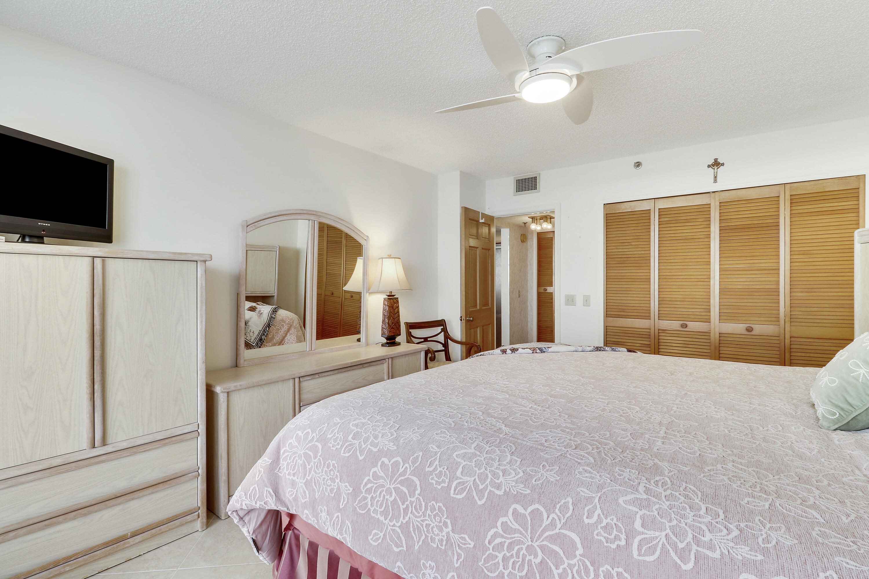 9960 S Ocean Drive 1802 Property Photo 34