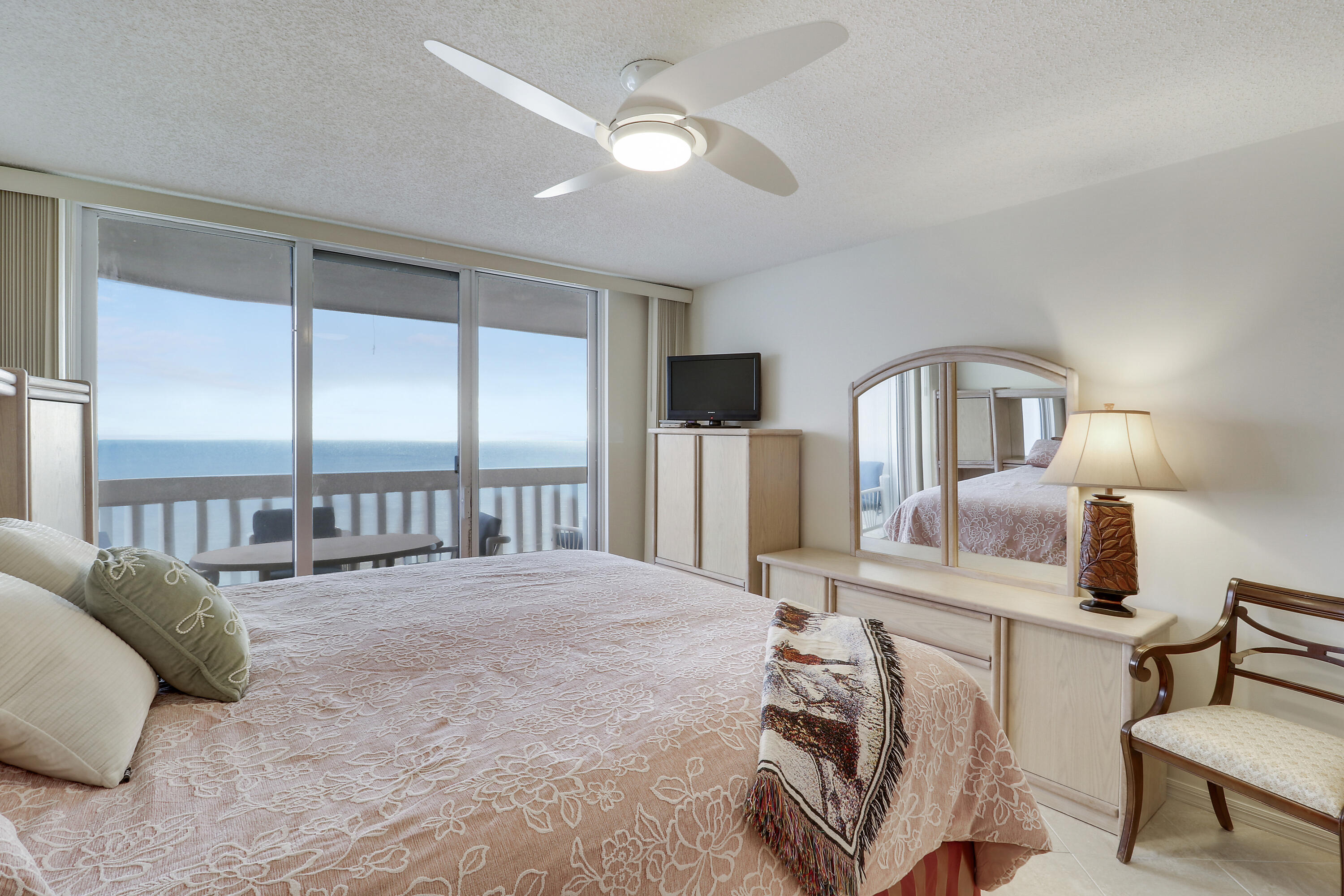 9960 S Ocean Drive 1802 Property Photo 35