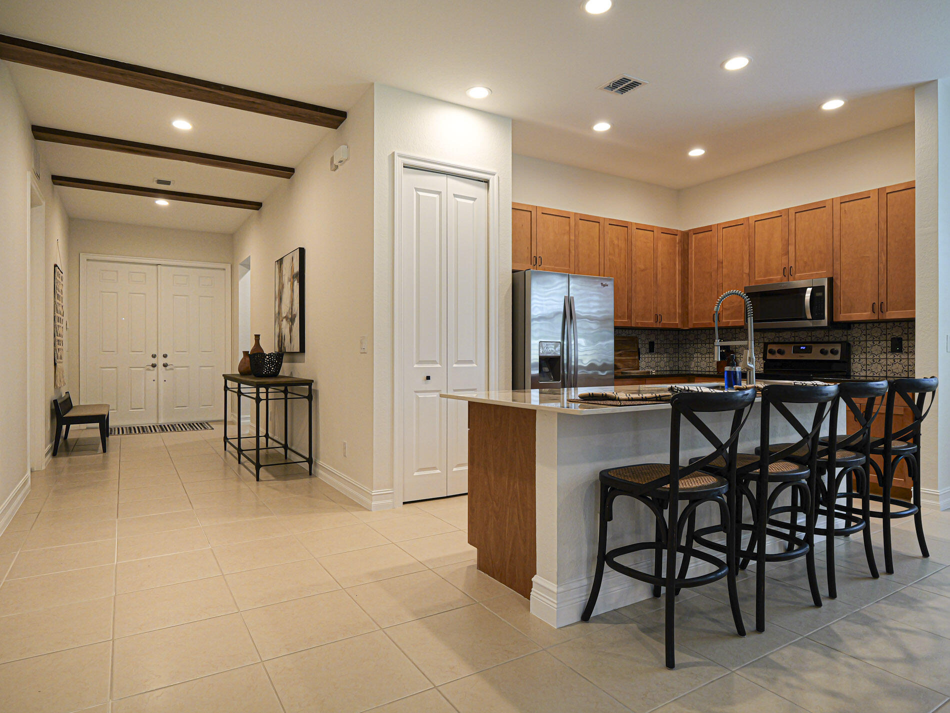 5527 57th Way Property Photo 6