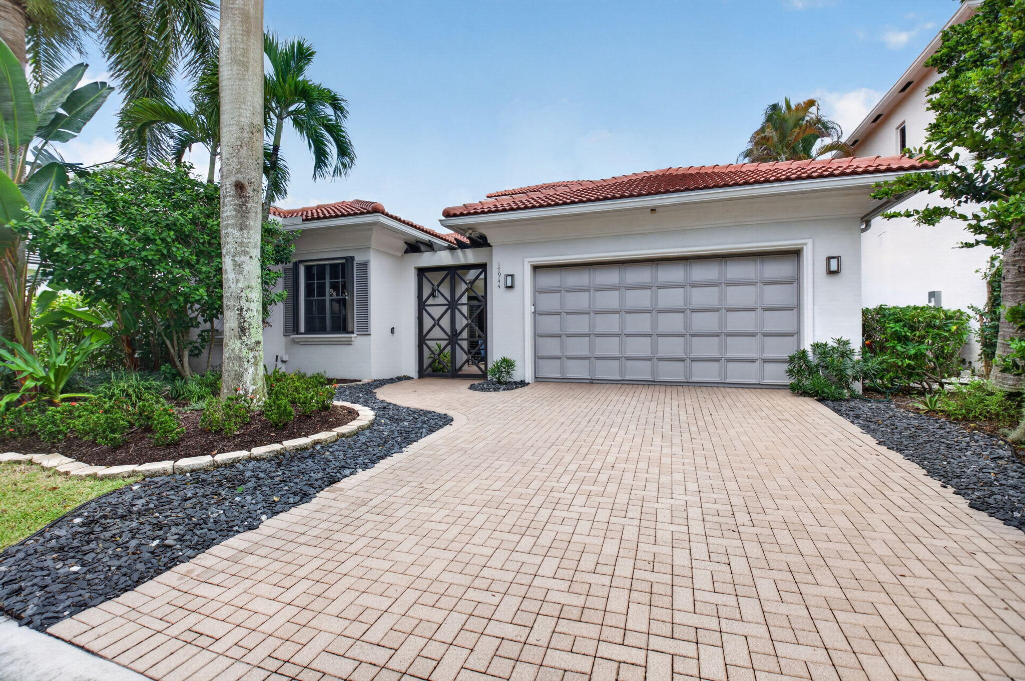17944 Villa Club Way Property Photo 1