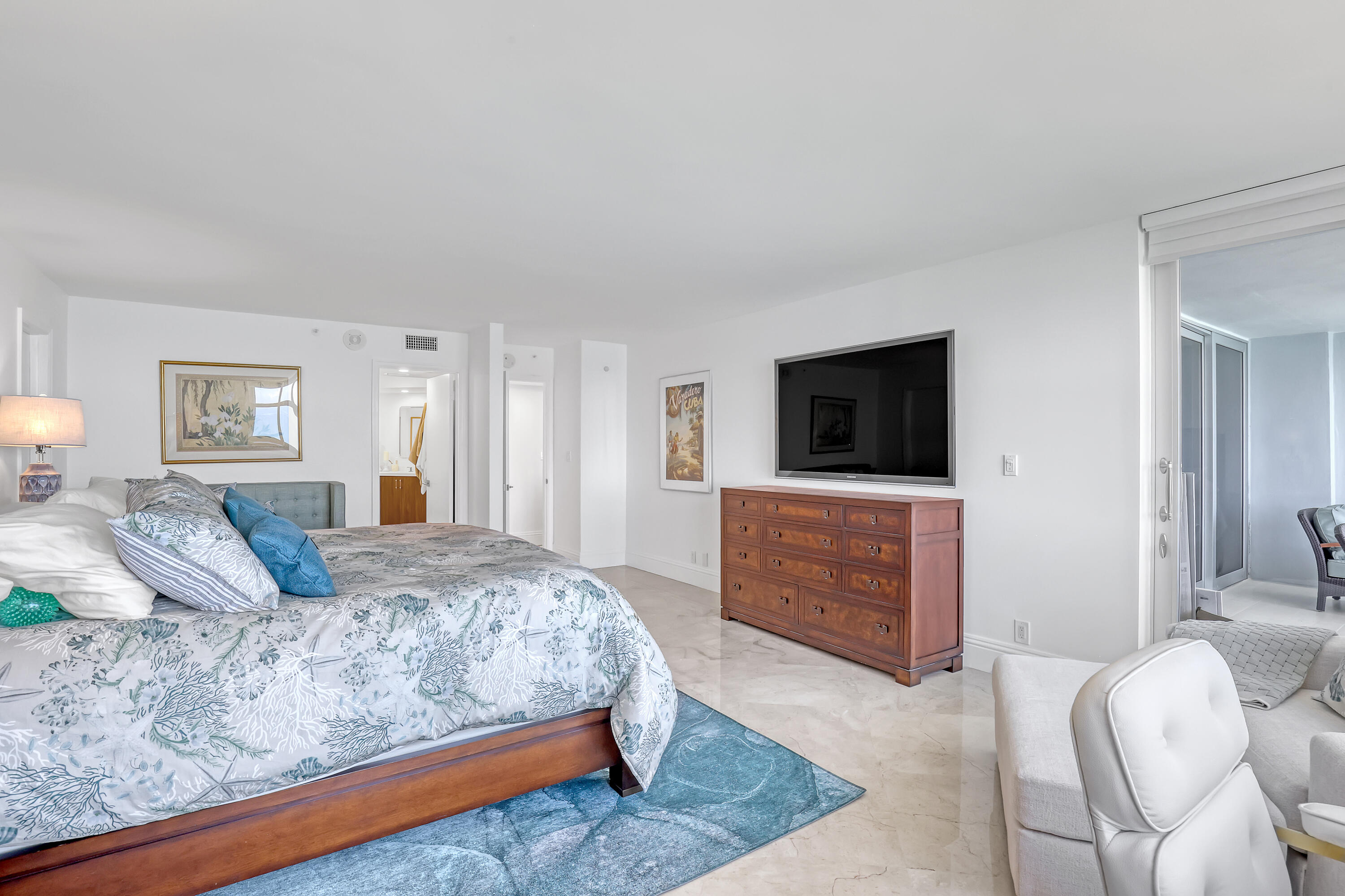 5200 N Ocean Drive 1703 Property Photo 17