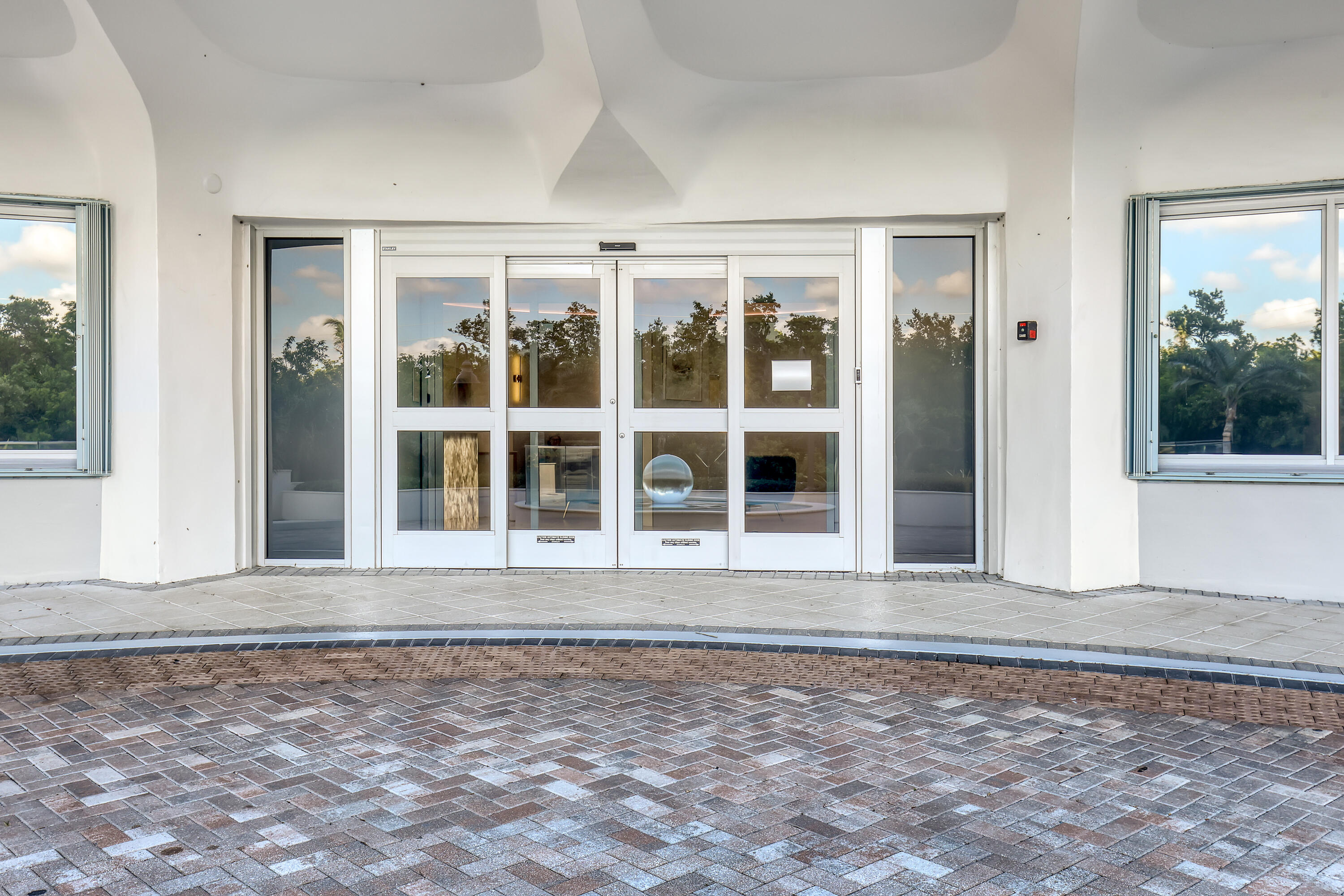 5200 N Ocean Drive 1703 Property Photo 44