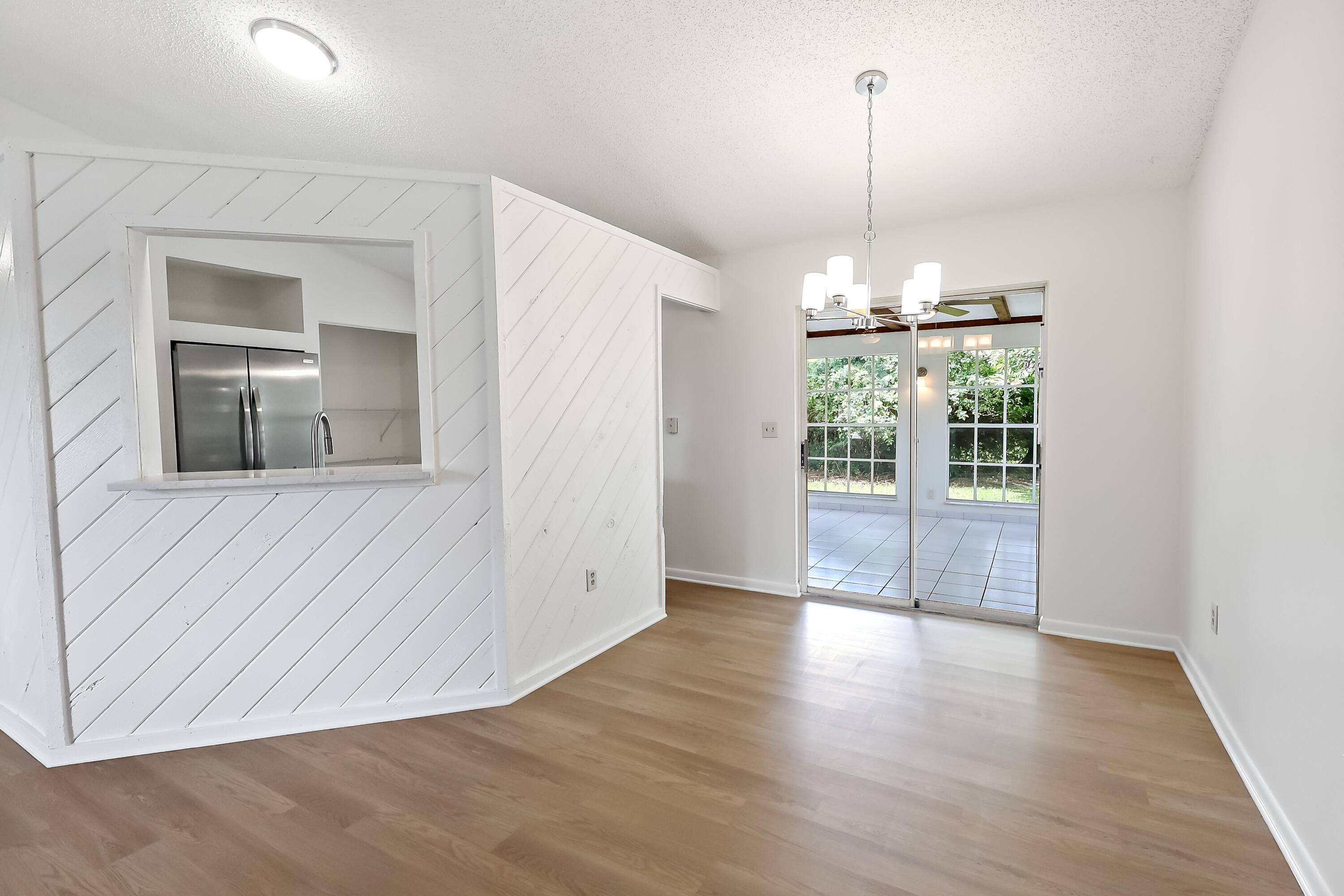 2907 Sw Coastal Terrace Property Photo 5